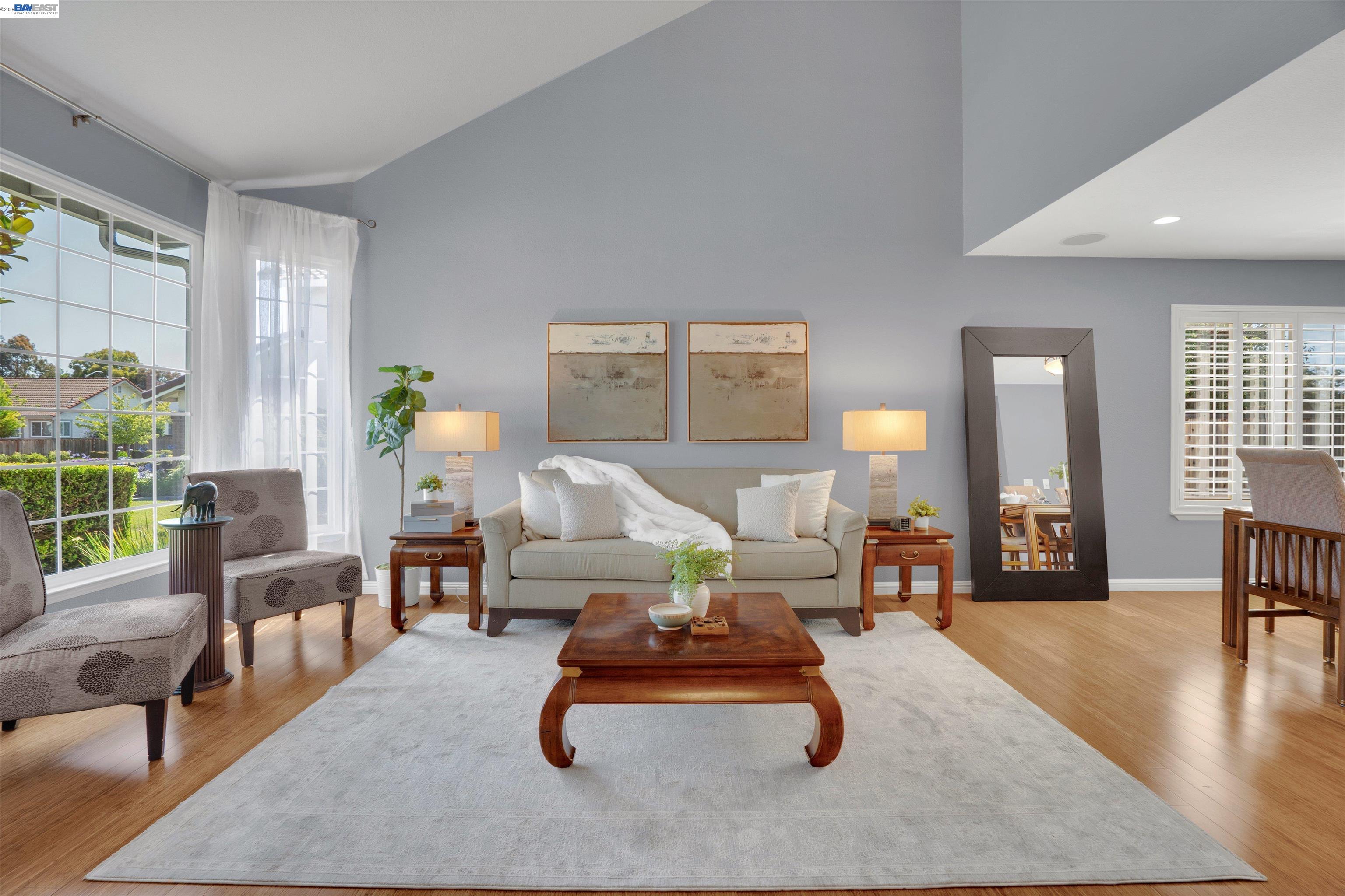 Detail Gallery Image 4 of 31 For 33499 Quail Run Rd, Fremont,  CA 94555 - 4 Beds | 2/1 Baths