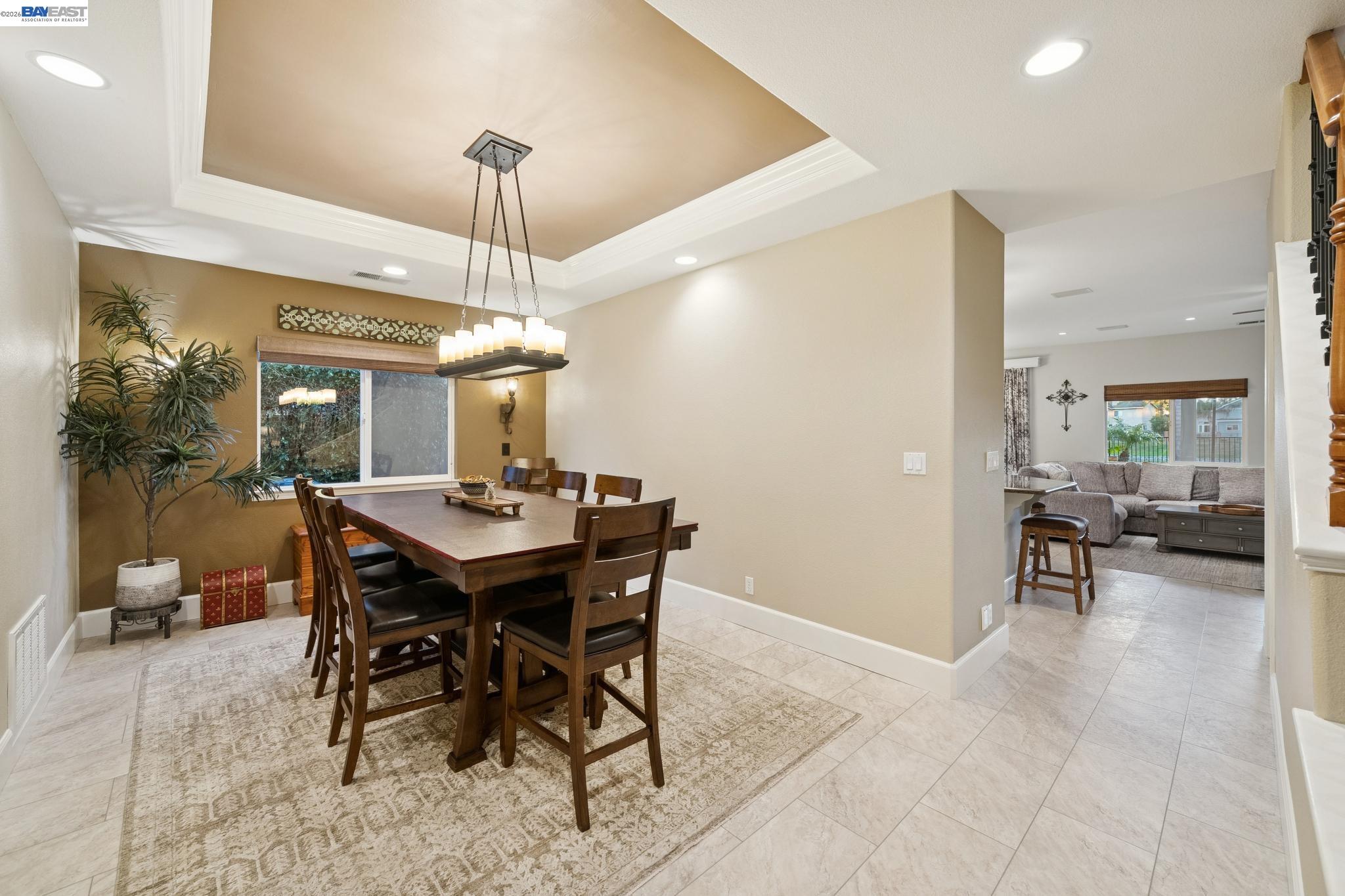 Detail Gallery Image 13 of 36 For 2142 Prestwick Dr, Discovery Bay,  CA 94505 - 5 Beds | 3 Baths