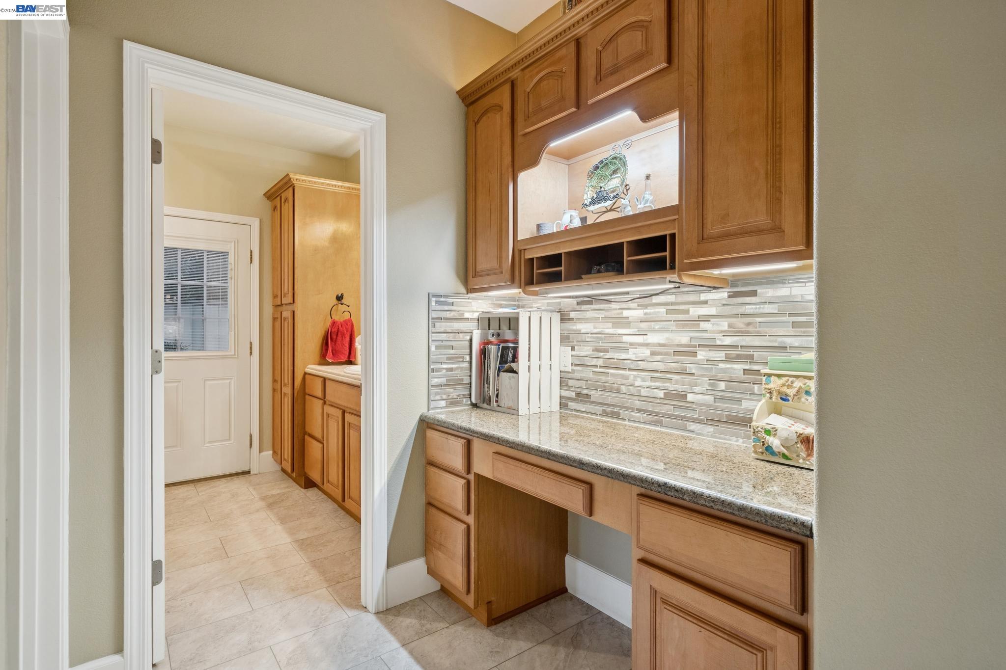 Detail Gallery Image 21 of 36 For 2142 Prestwick Dr, Discovery Bay,  CA 94505 - 5 Beds | 3 Baths