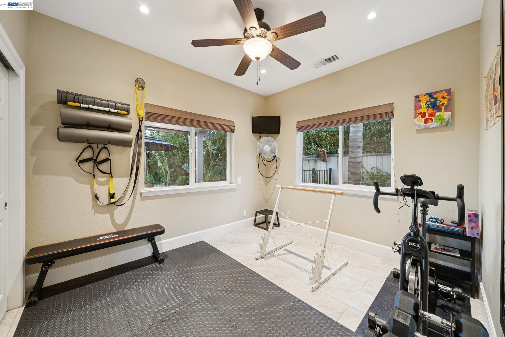 Detail Gallery Image 22 of 36 For 2142 Prestwick Dr, Discovery Bay,  CA 94505 - 5 Beds | 3 Baths