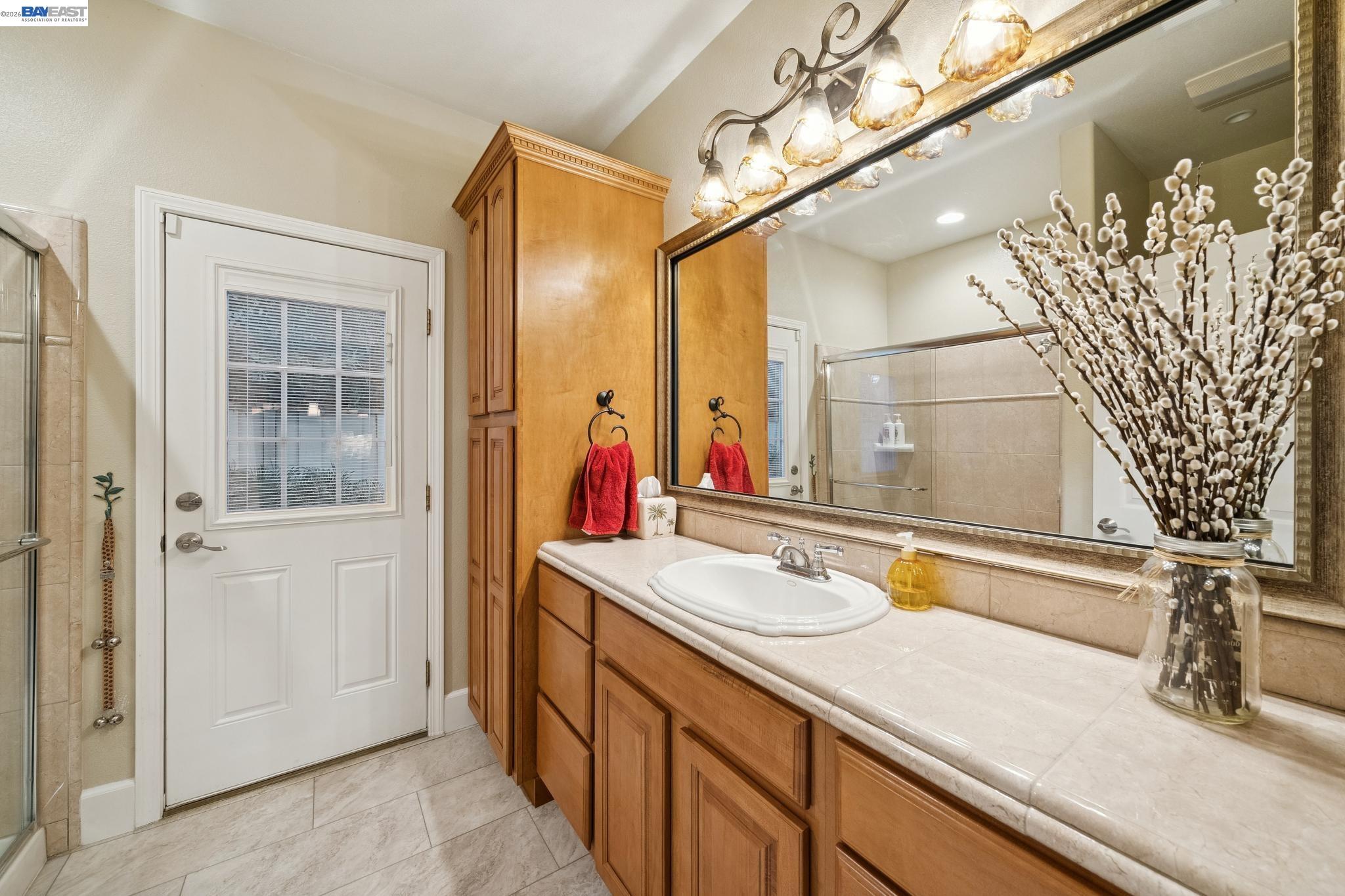 Detail Gallery Image 23 of 36 For 2142 Prestwick Dr, Discovery Bay,  CA 94505 - 5 Beds | 3 Baths