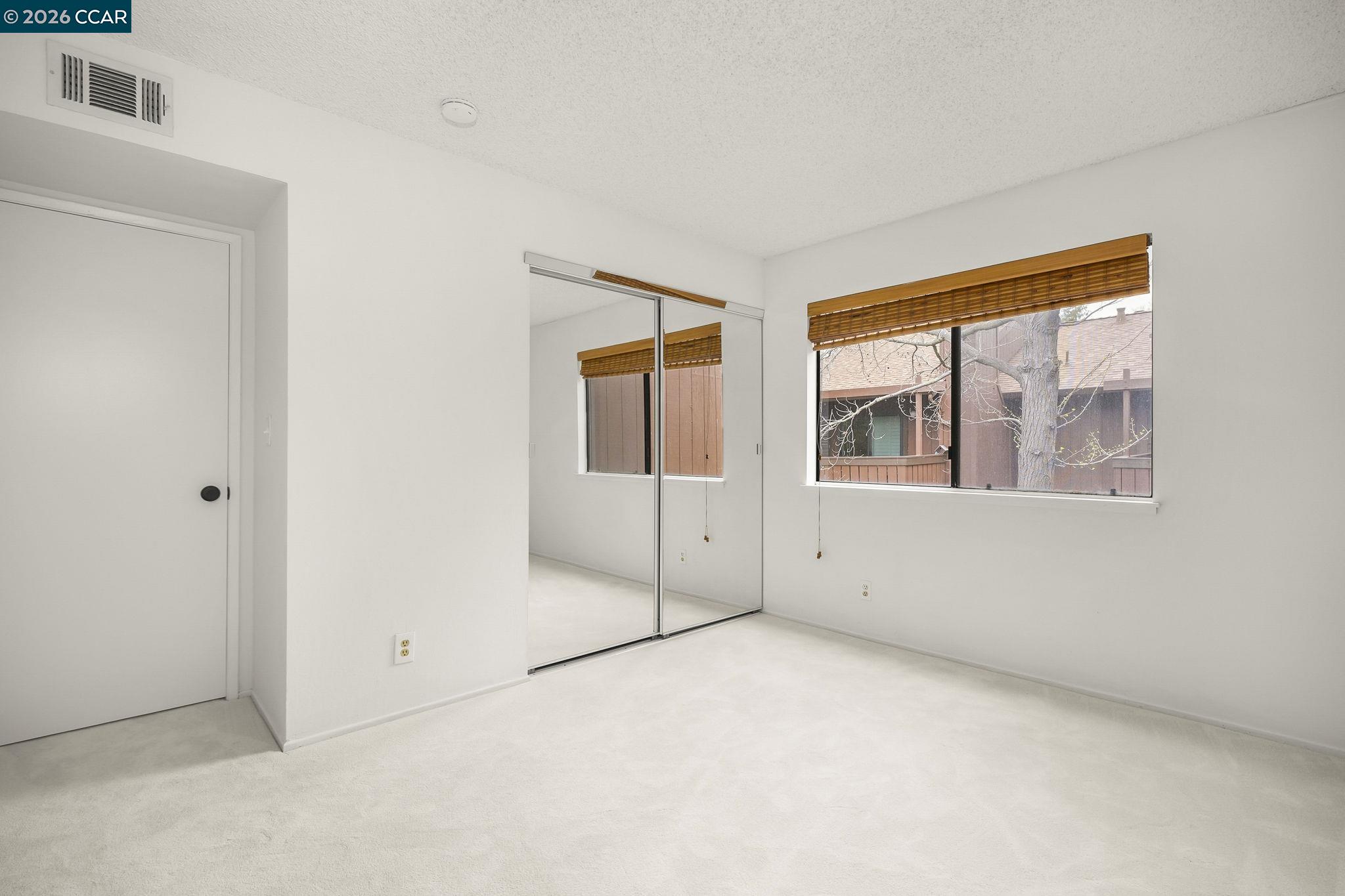 Photo #15: 41125863 Listing: Photo #15