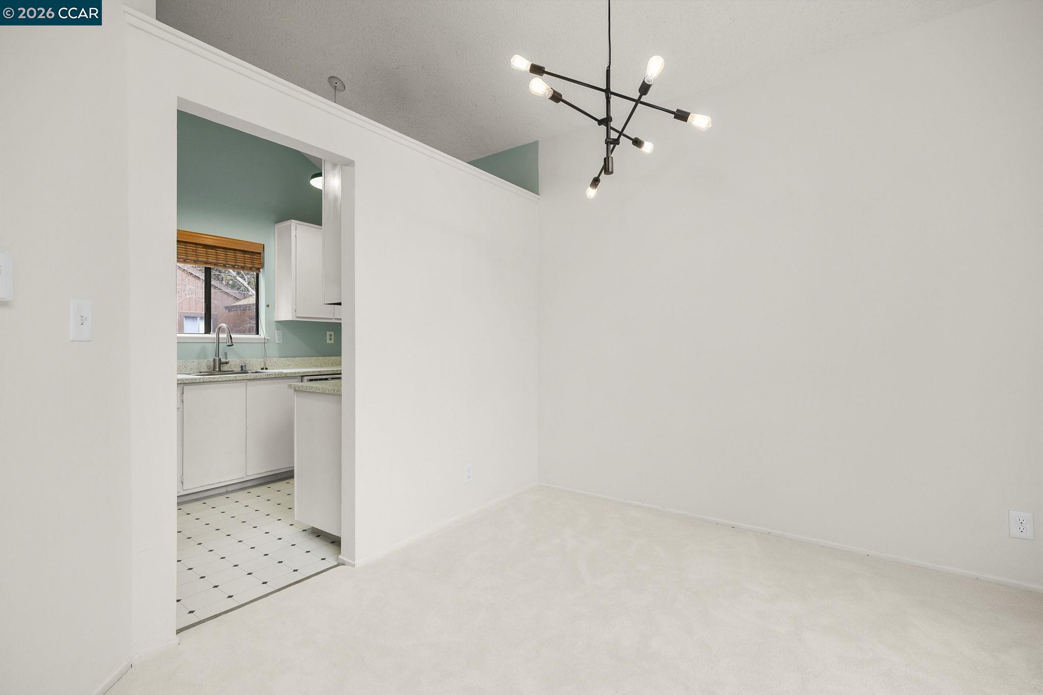 Photo #9: 41125863 Listing: Photo #9