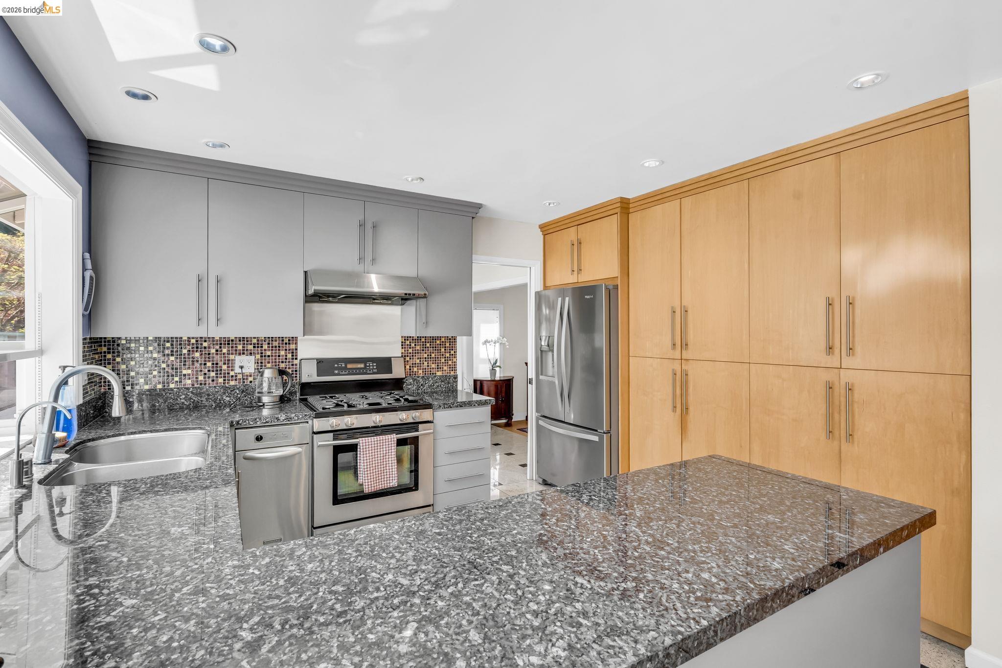 Detail Gallery Image 23 of 59 For 277 Hidalgo Court, Fremont,  CA 94539-9999 - 4 Beds | 3 Baths