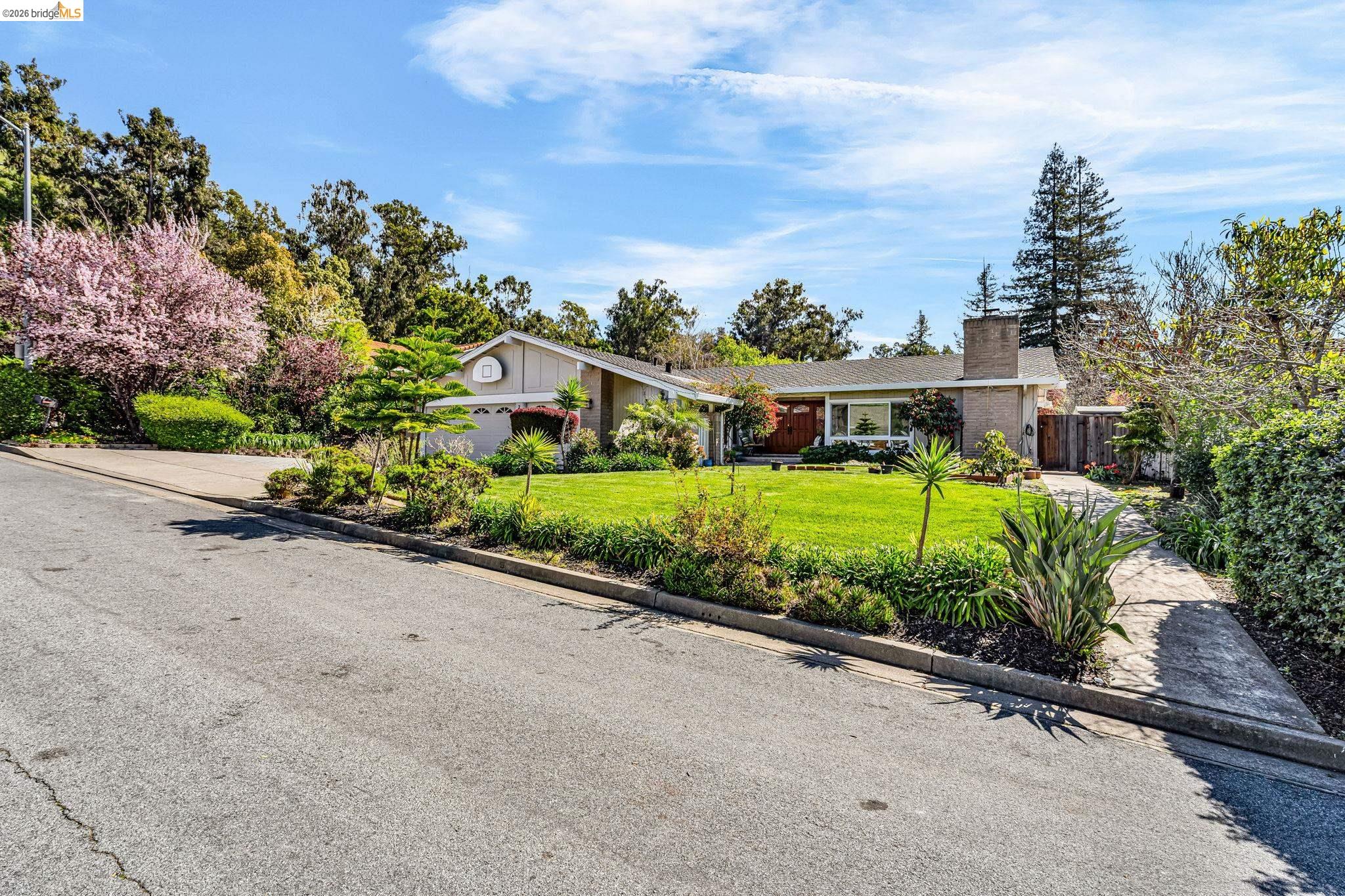 Detail Gallery Image 5 of 59 For 277 Hidalgo Court, Fremont,  CA 94539-9999 - 4 Beds | 3 Baths