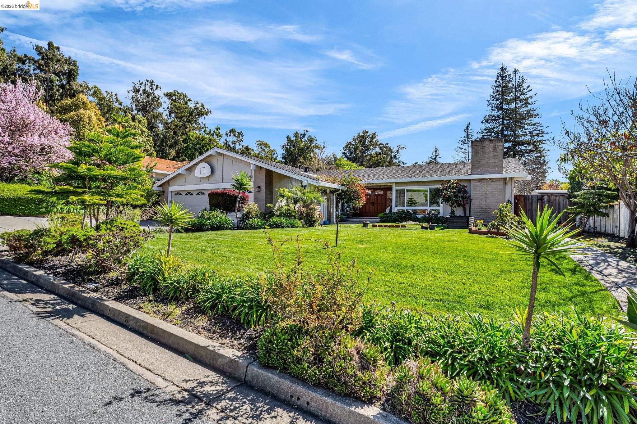 Detail Gallery Image 6 of 59 For 277 Hidalgo Court, Fremont,  CA 94539-9999 - 4 Beds | 3 Baths