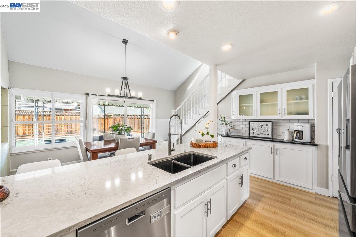 Detail Gallery Image 13 of 60 For 552 Hanover St, Livermore,  CA 94551 - 4 Beds | 2 Baths