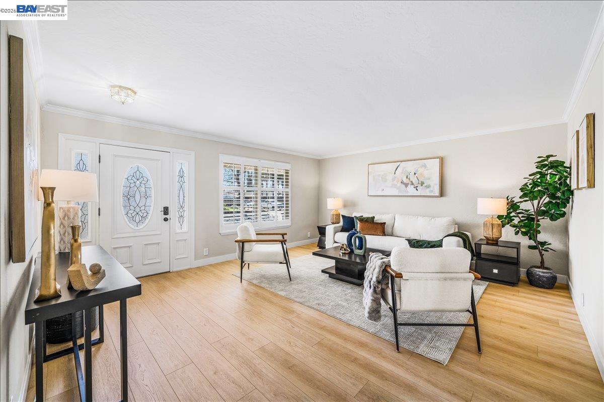 Detail Gallery Image 3 of 60 For 552 Hanover St, Livermore,  CA 94551 - 4 Beds | 2 Baths