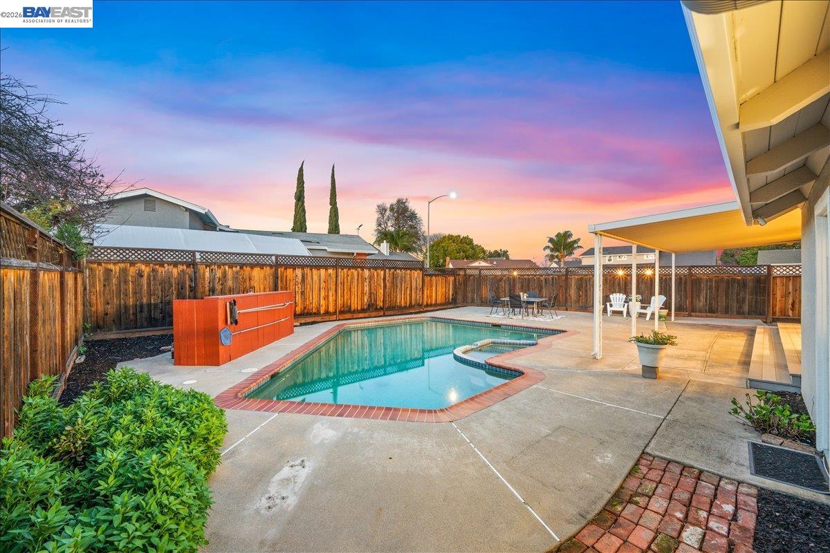 Detail Gallery Image 45 of 60 For 552 Hanover St, Livermore,  CA 94551 - 4 Beds | 2 Baths