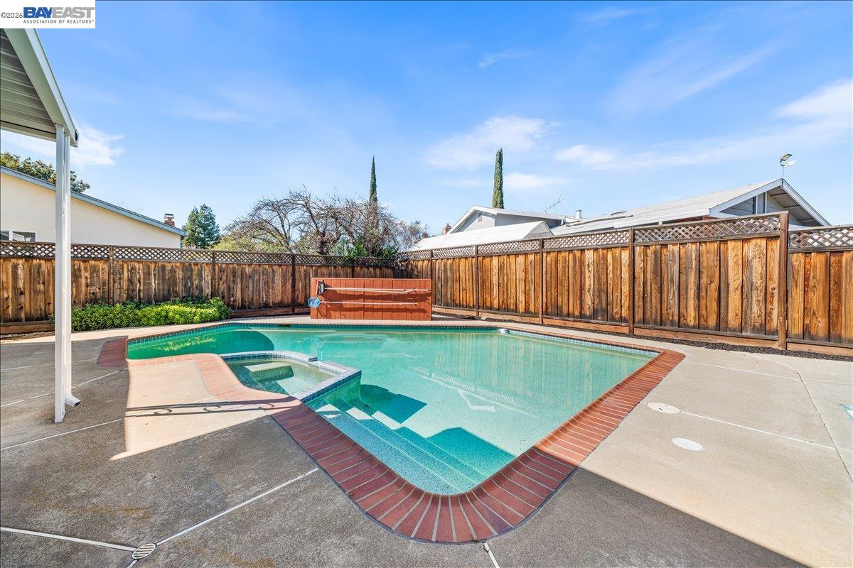 Detail Gallery Image 48 of 60 For 552 Hanover St, Livermore,  CA 94551 - 4 Beds | 2 Baths