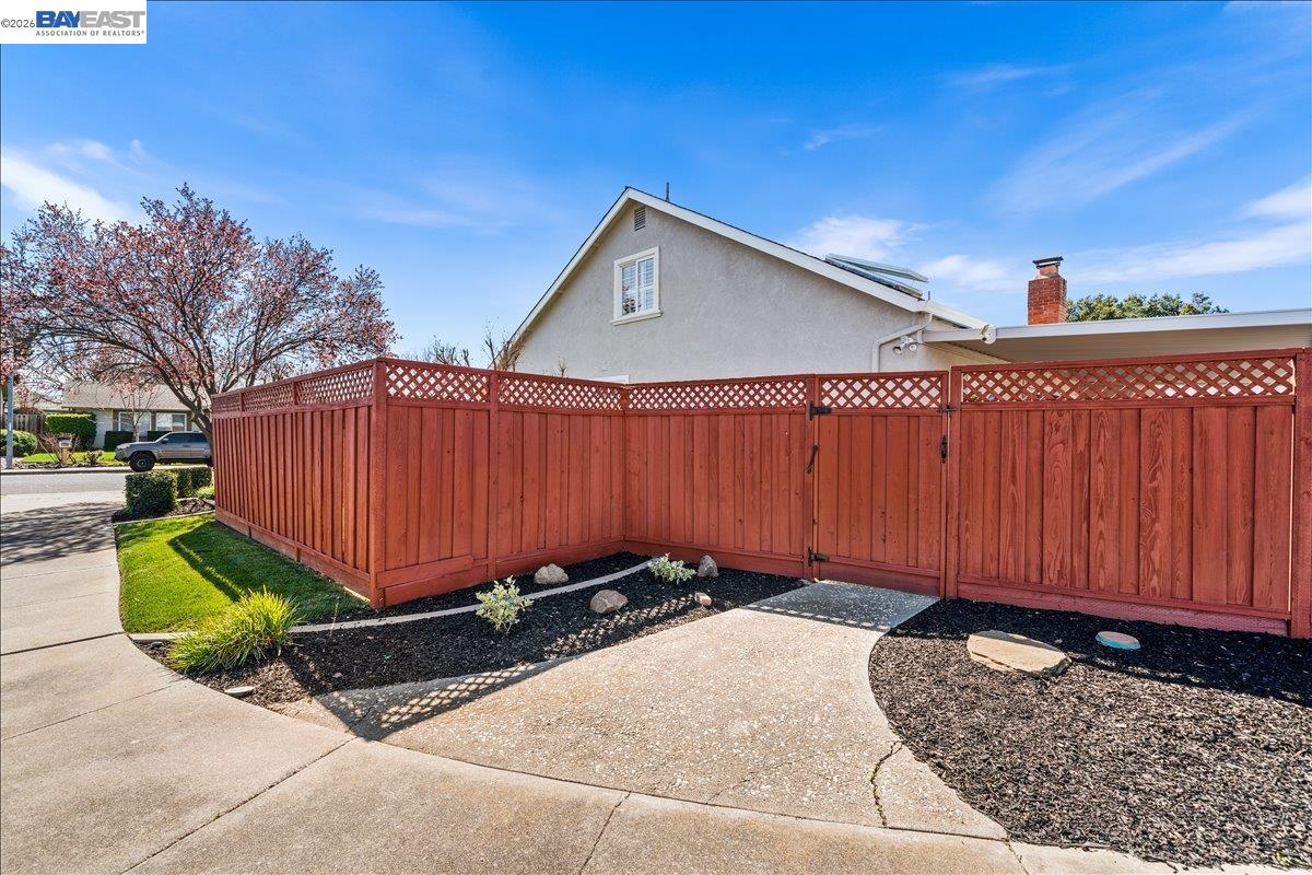 Detail Gallery Image 56 of 60 For 552 Hanover St, Livermore,  CA 94551 - 4 Beds | 2 Baths