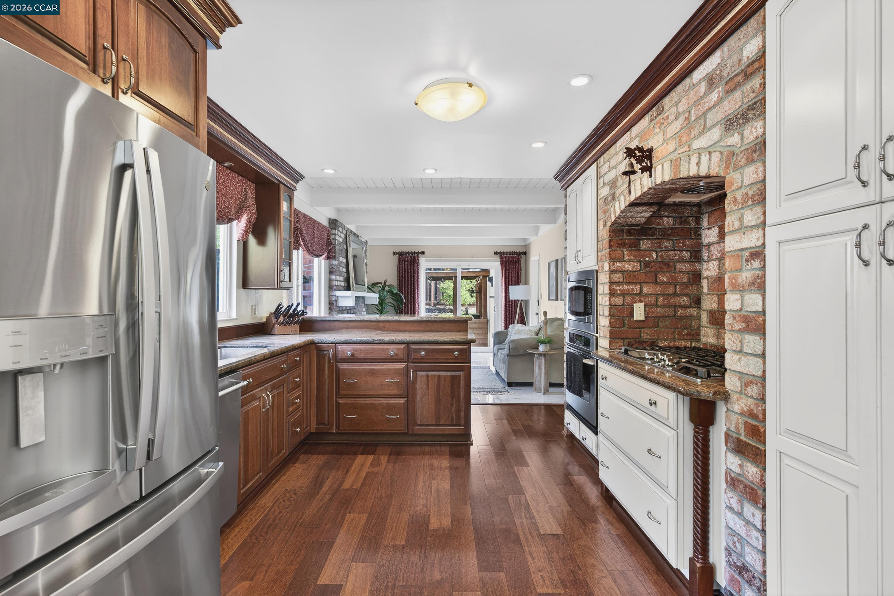 Detail Gallery Image 13 of 60 For 2654 Tamalpais Dr, Pinole,  CA 94564 - 4 Beds | 2/1 Baths