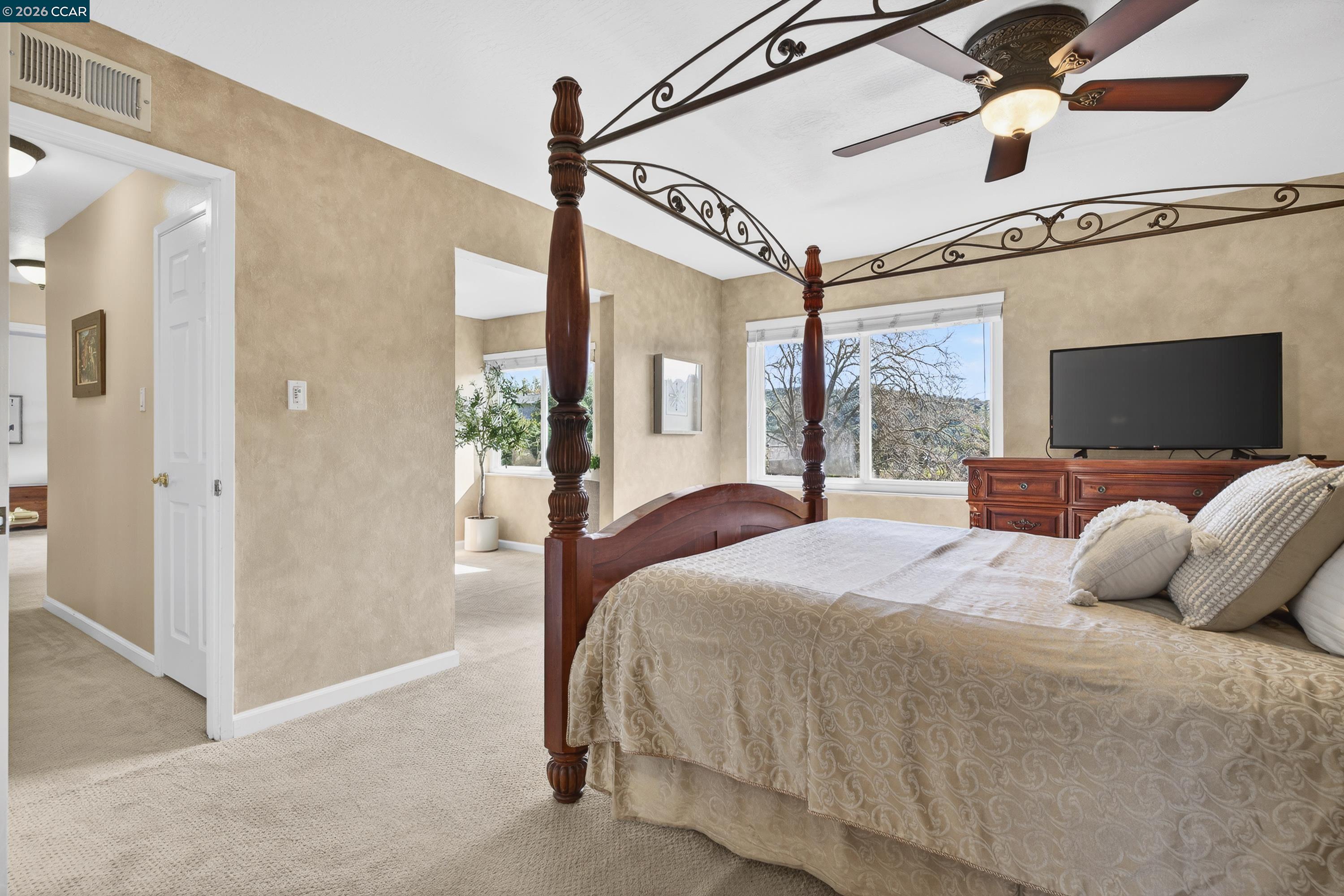 Detail Gallery Image 23 of 60 For 2654 Tamalpais Dr, Pinole,  CA 94564 - 4 Beds | 2/1 Baths
