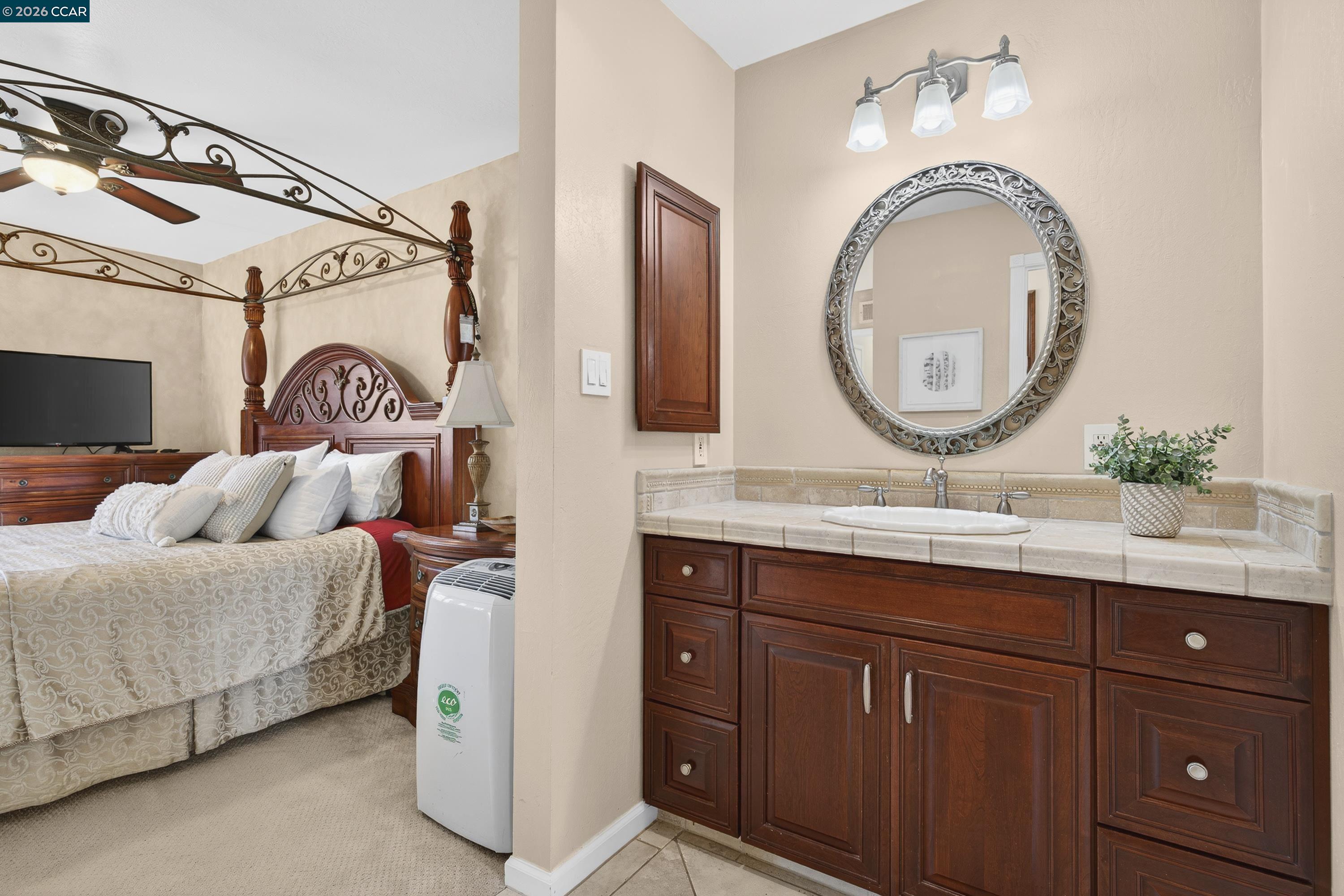 Detail Gallery Image 27 of 60 For 2654 Tamalpais Dr, Pinole,  CA 94564 - 4 Beds | 2/1 Baths