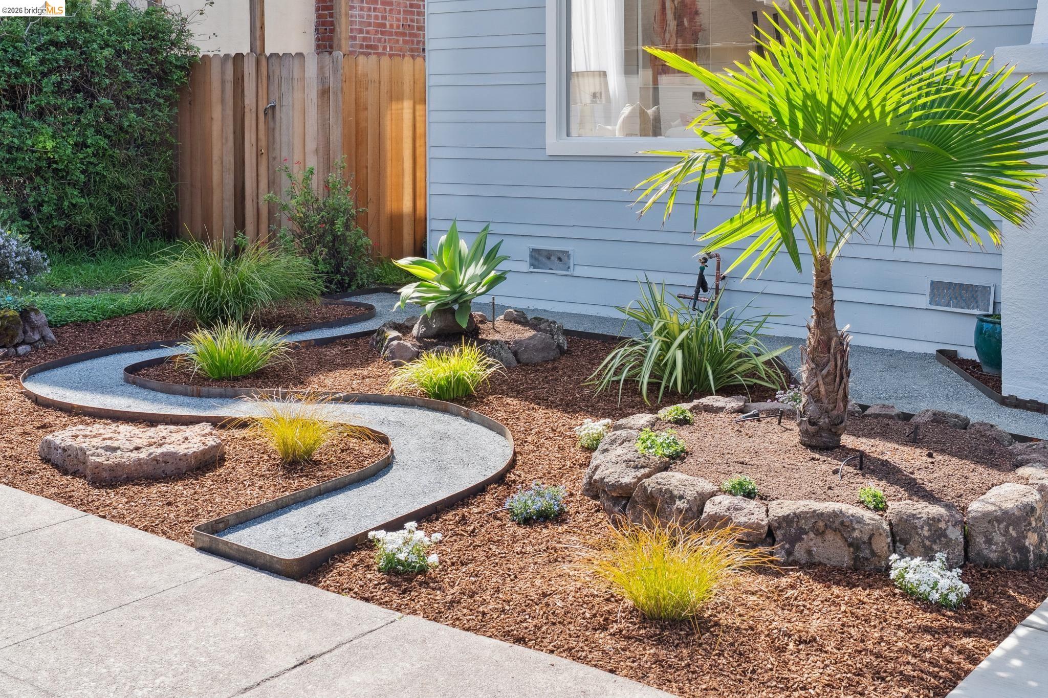 Detail Gallery Image 2 of 60 For 1234 Stannage Ave, Berkeley,  CA 94706 - 2 Beds | 1 Baths