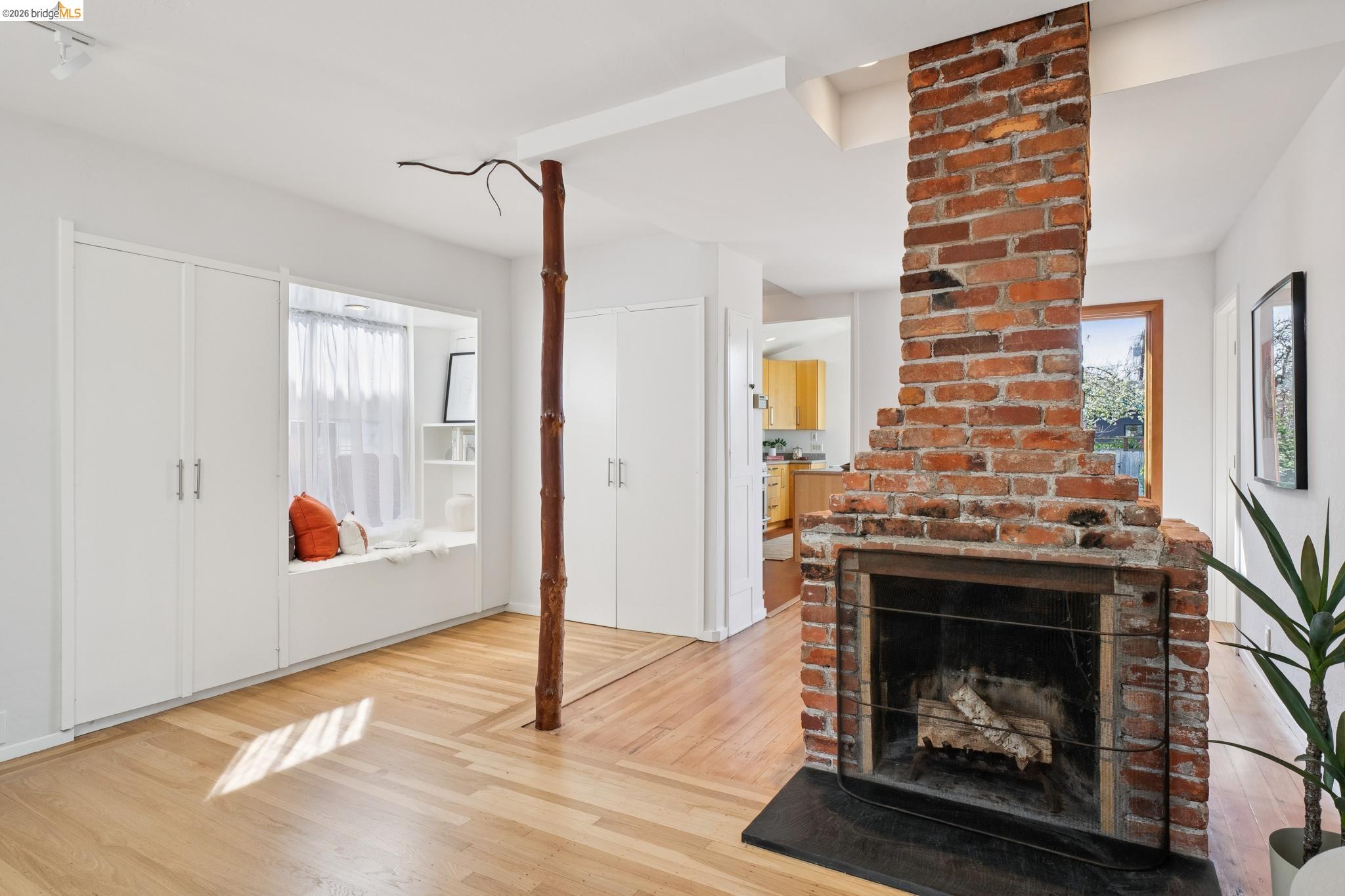 Detail Gallery Image 23 of 60 For 1234 Stannage Ave, Berkeley,  CA 94706 - 2 Beds | 1 Baths