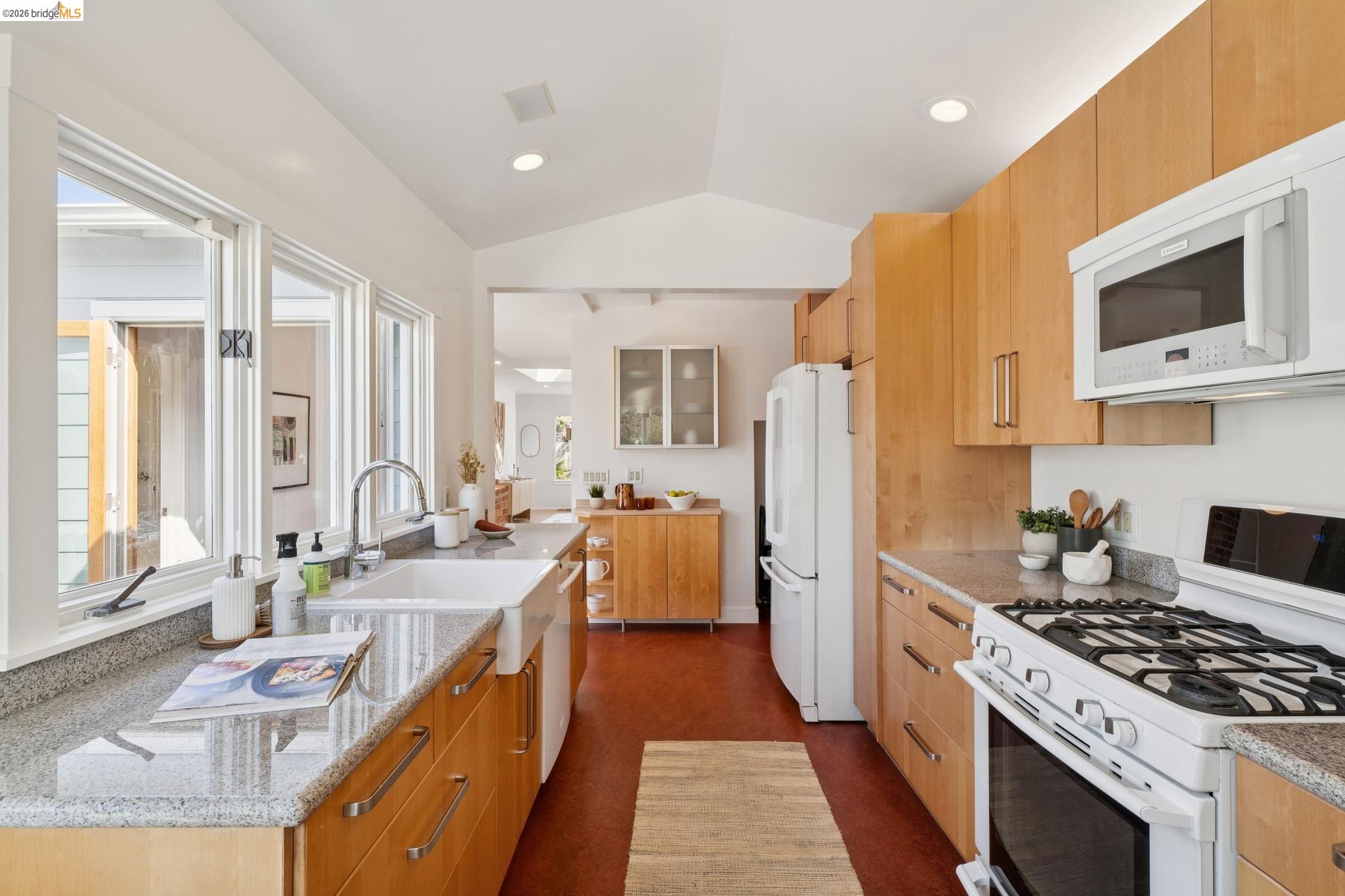 Detail Gallery Image 34 of 60 For 1234 Stannage Ave, Berkeley,  CA 94706 - 2 Beds | 1 Baths