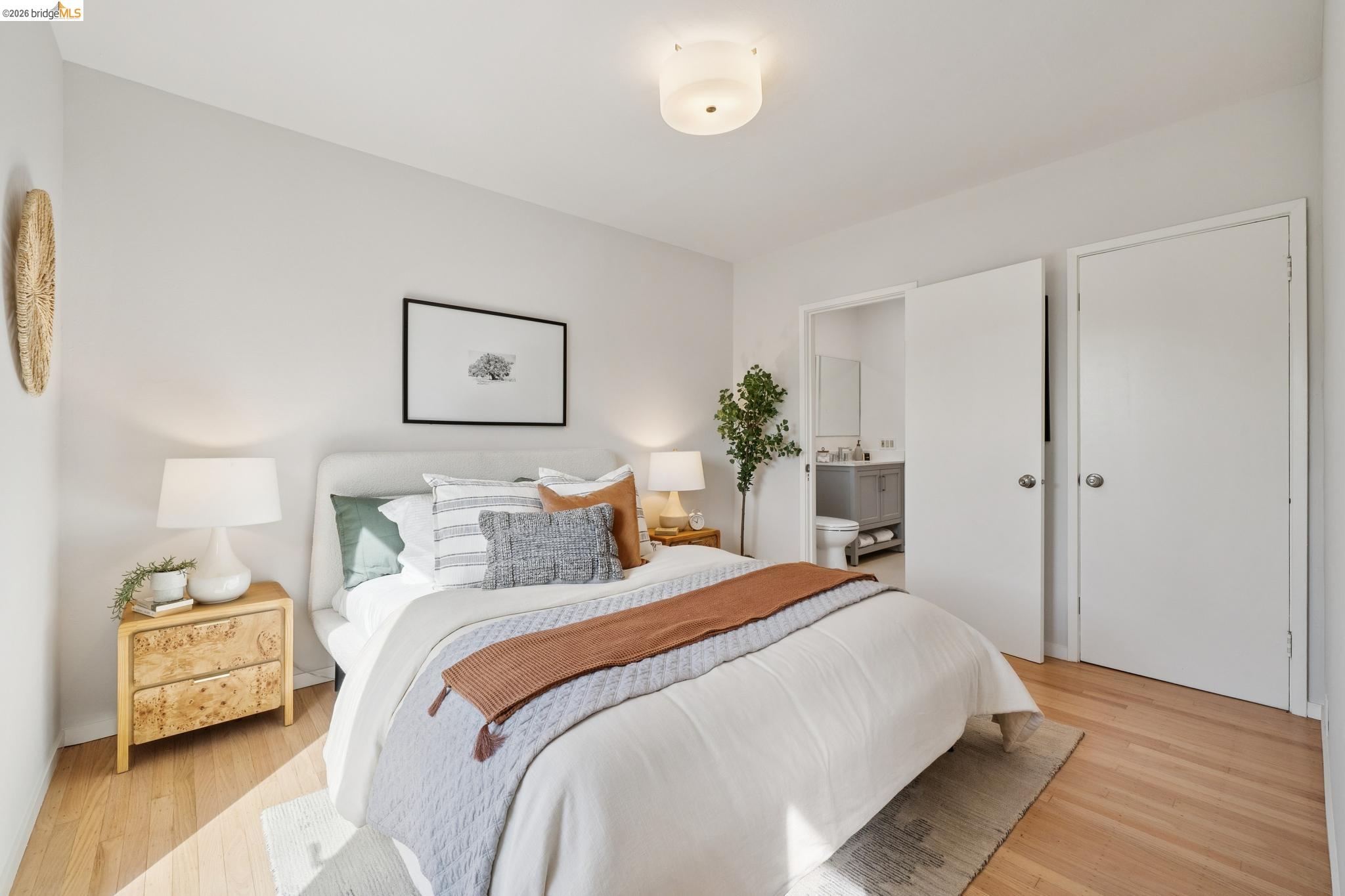 Detail Gallery Image 6 of 60 For 1234 Stannage Ave, Berkeley,  CA 94706 - 2 Beds | 1 Baths