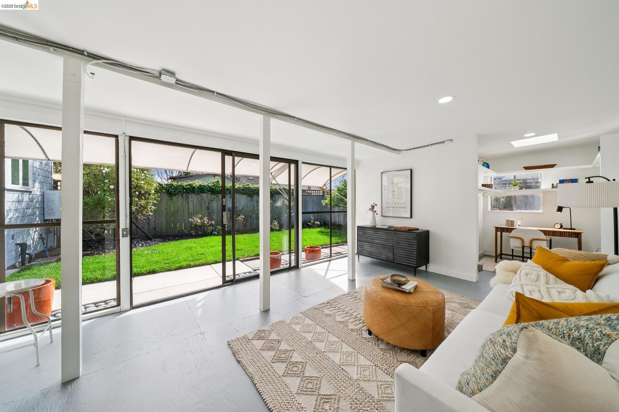 Detail Gallery Image 10 of 60 For 1234 Stannage Ave, Berkeley,  CA 94706 - 2 Beds | 1 Baths