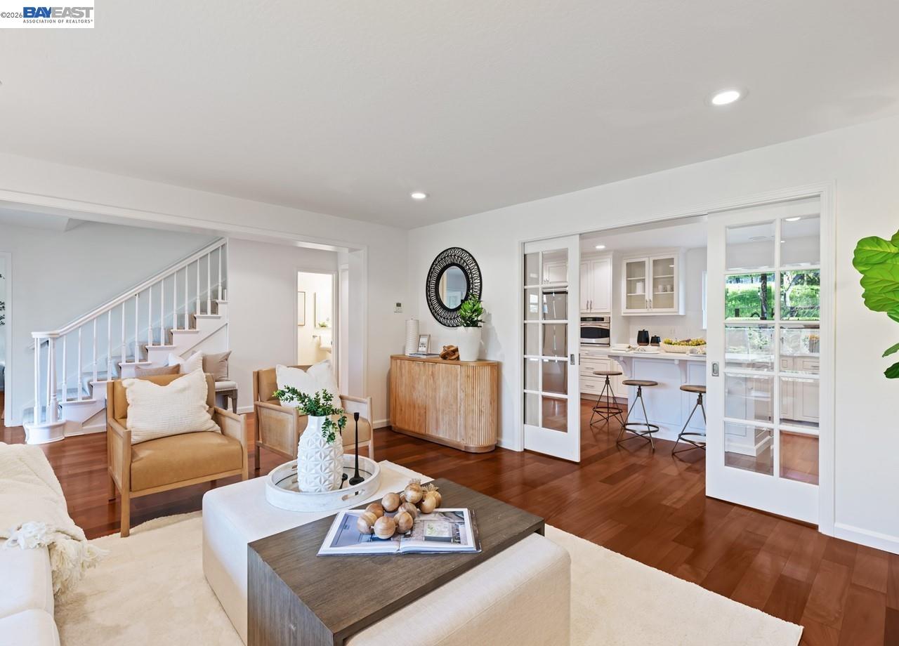 Detail Gallery Image 14 of 57 For 14 E Leeds Ct, Danville,  CA 94526 - 5 Beds | 2/1 Baths