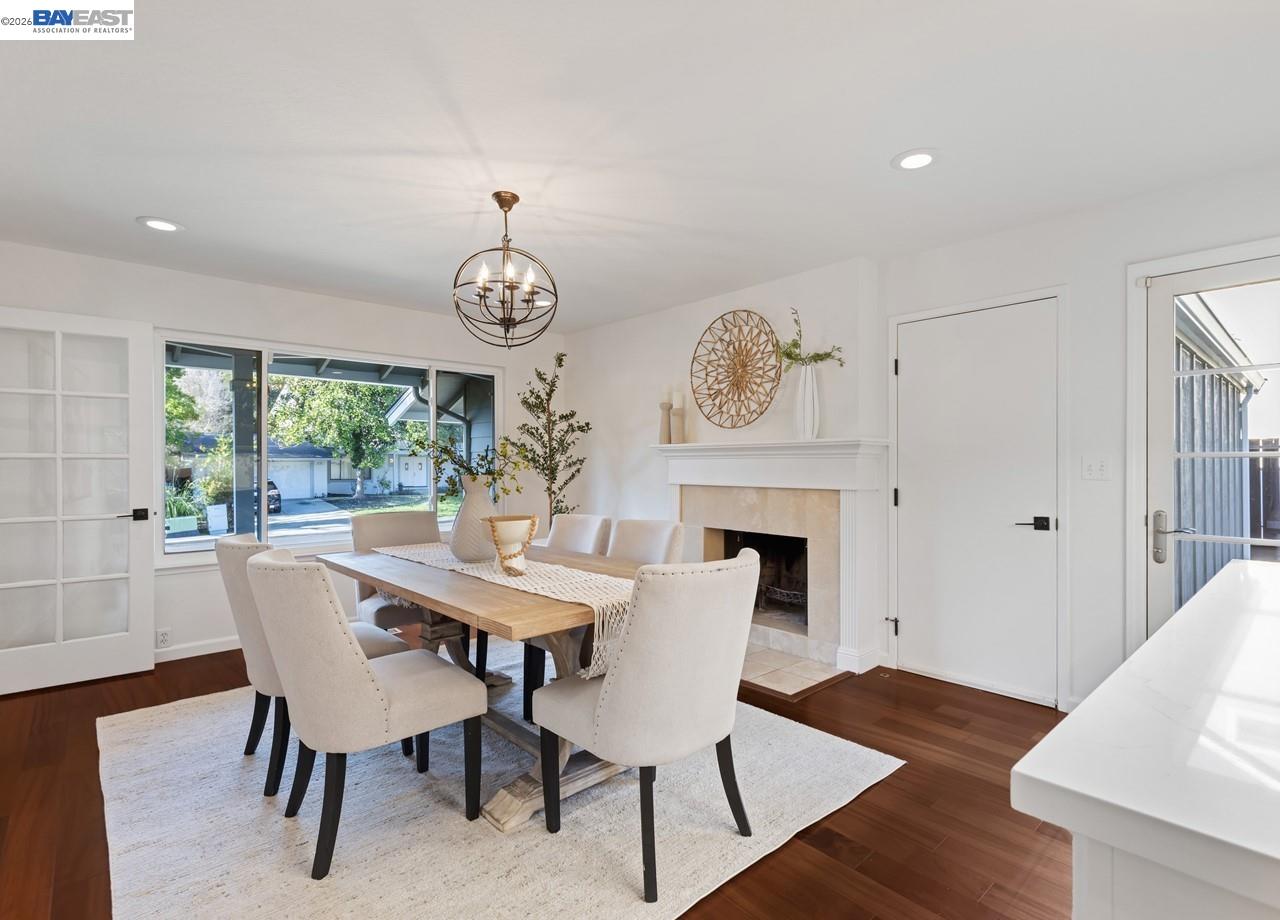 Detail Gallery Image 24 of 57 For 14 E Leeds Ct, Danville,  CA 94526 - 5 Beds | 2/1 Baths