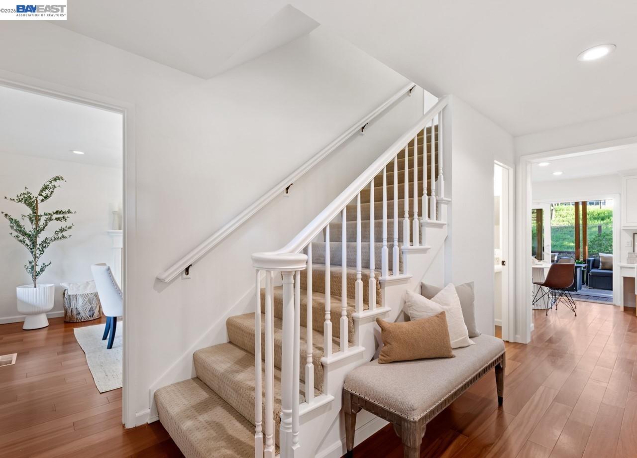 Detail Gallery Image 25 of 57 For 14 E Leeds Ct, Danville,  CA 94526 - 5 Beds | 2/1 Baths