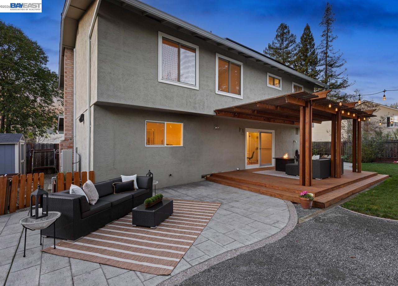 Detail Gallery Image 44 of 57 For 14 E Leeds Ct, Danville,  CA 94526 - 5 Beds | 2/1 Baths