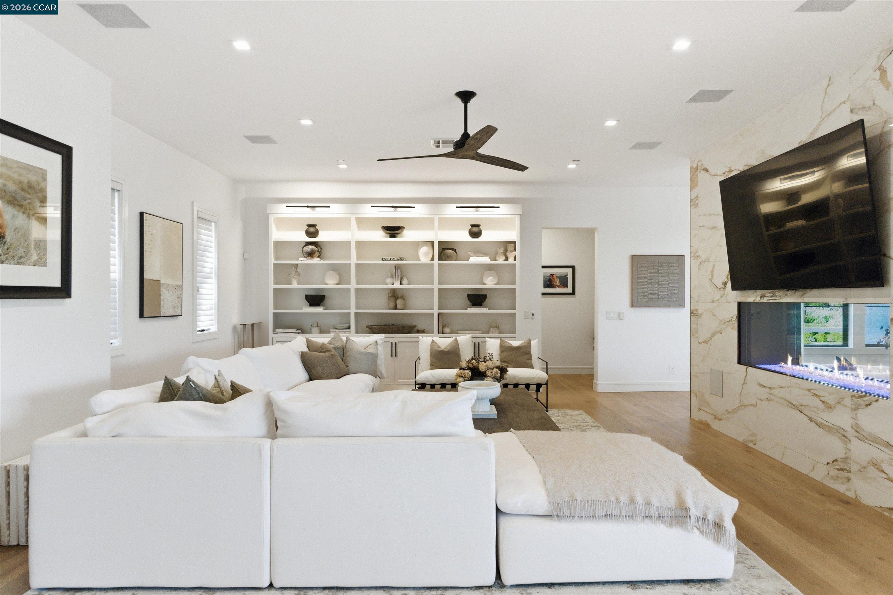 Detail Gallery Image 17 of 52 For 310 David Drive, Alamo,  CA 94507 - 4 Beds | 4/1 Baths