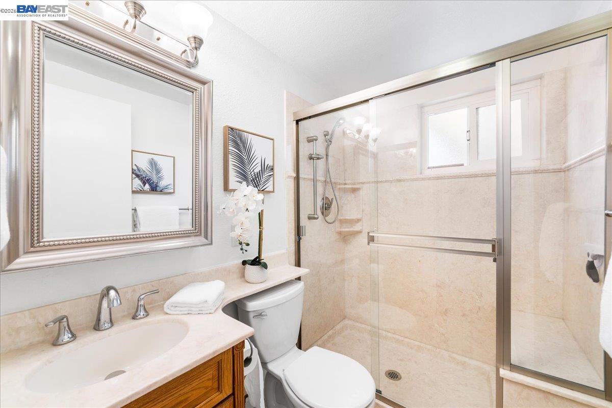 Detail Gallery Image 25 of 39 For 2274 Sleepy Hollow Ave, Hayward,  CA 94545 - 3 Beds | 2 Baths