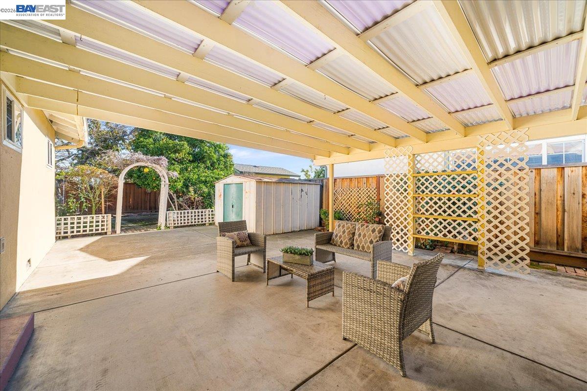 Detail Gallery Image 26 of 39 For 2274 Sleepy Hollow Ave, Hayward,  CA 94545 - 3 Beds | 2 Baths