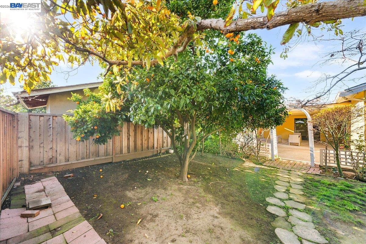 Detail Gallery Image 30 of 39 For 2274 Sleepy Hollow Ave, Hayward,  CA 94545 - 3 Beds | 2 Baths