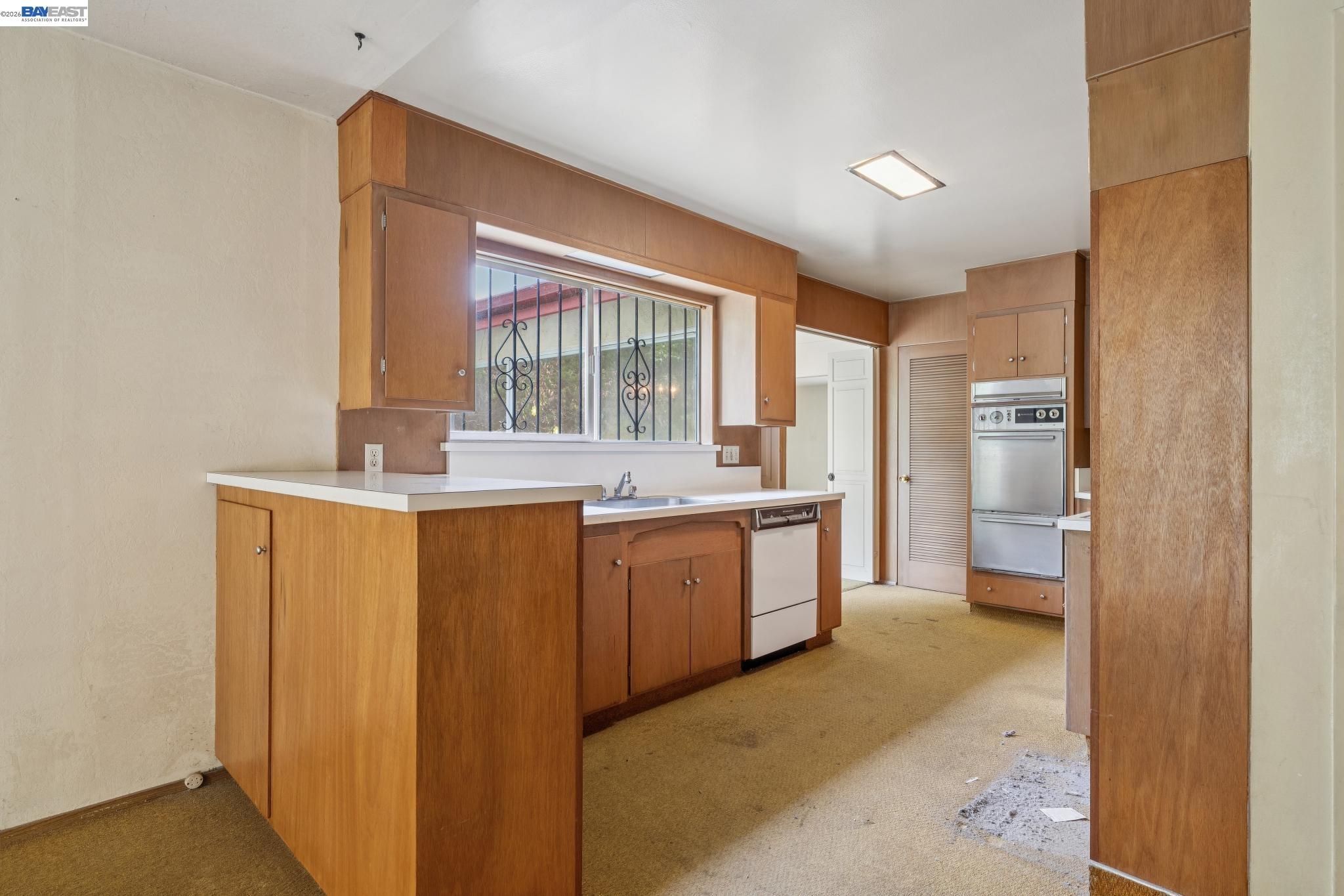Detail Gallery Image 26 of 60 For 2033 Trafalgar Pl, Oakland,  CA 94611 - 2 Beds | 2 Baths