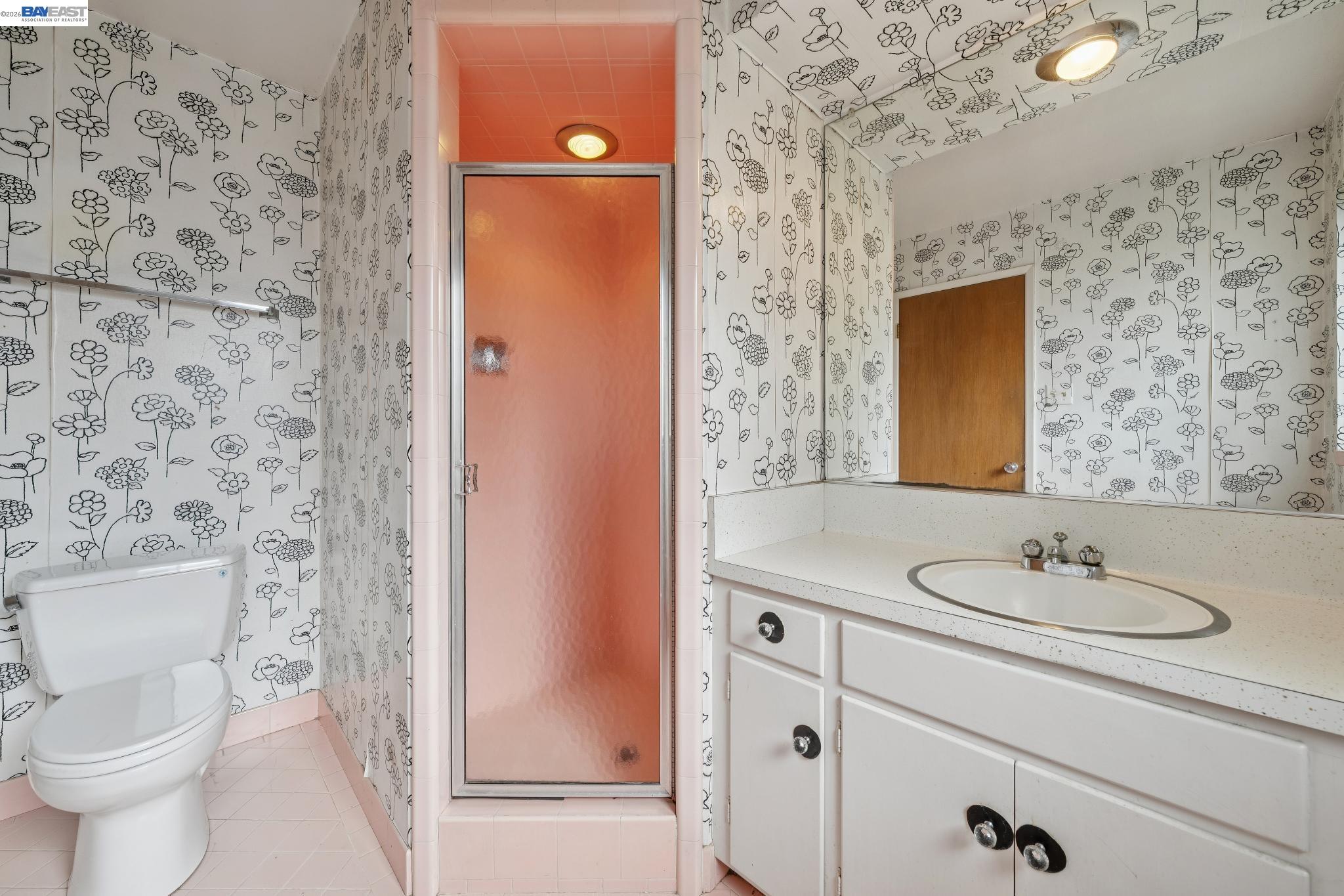 Detail Gallery Image 36 of 60 For 2033 Trafalgar Pl, Oakland,  CA 94611 - 2 Beds | 2 Baths