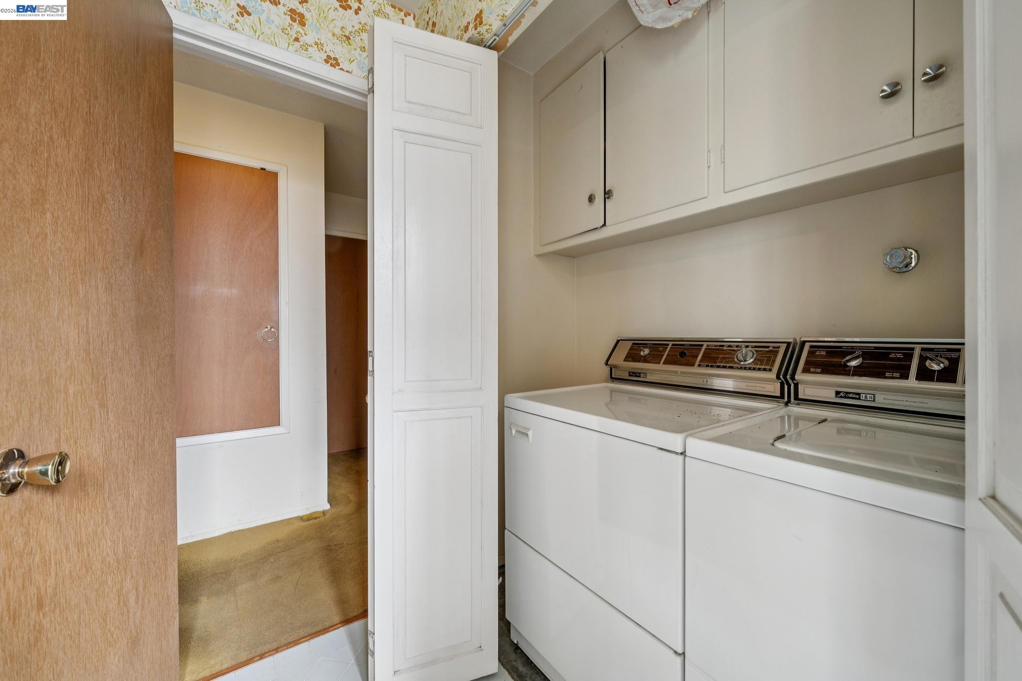 Detail Gallery Image 40 of 60 For 2033 Trafalgar Pl, Oakland,  CA 94611 - 2 Beds | 2 Baths