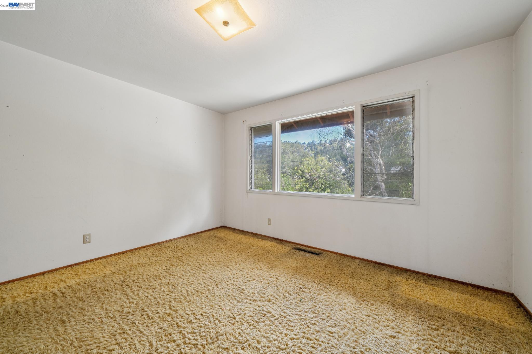 Detail Gallery Image 45 of 60 For 2033 Trafalgar Pl, Oakland,  CA 94611 - 2 Beds | 2 Baths
