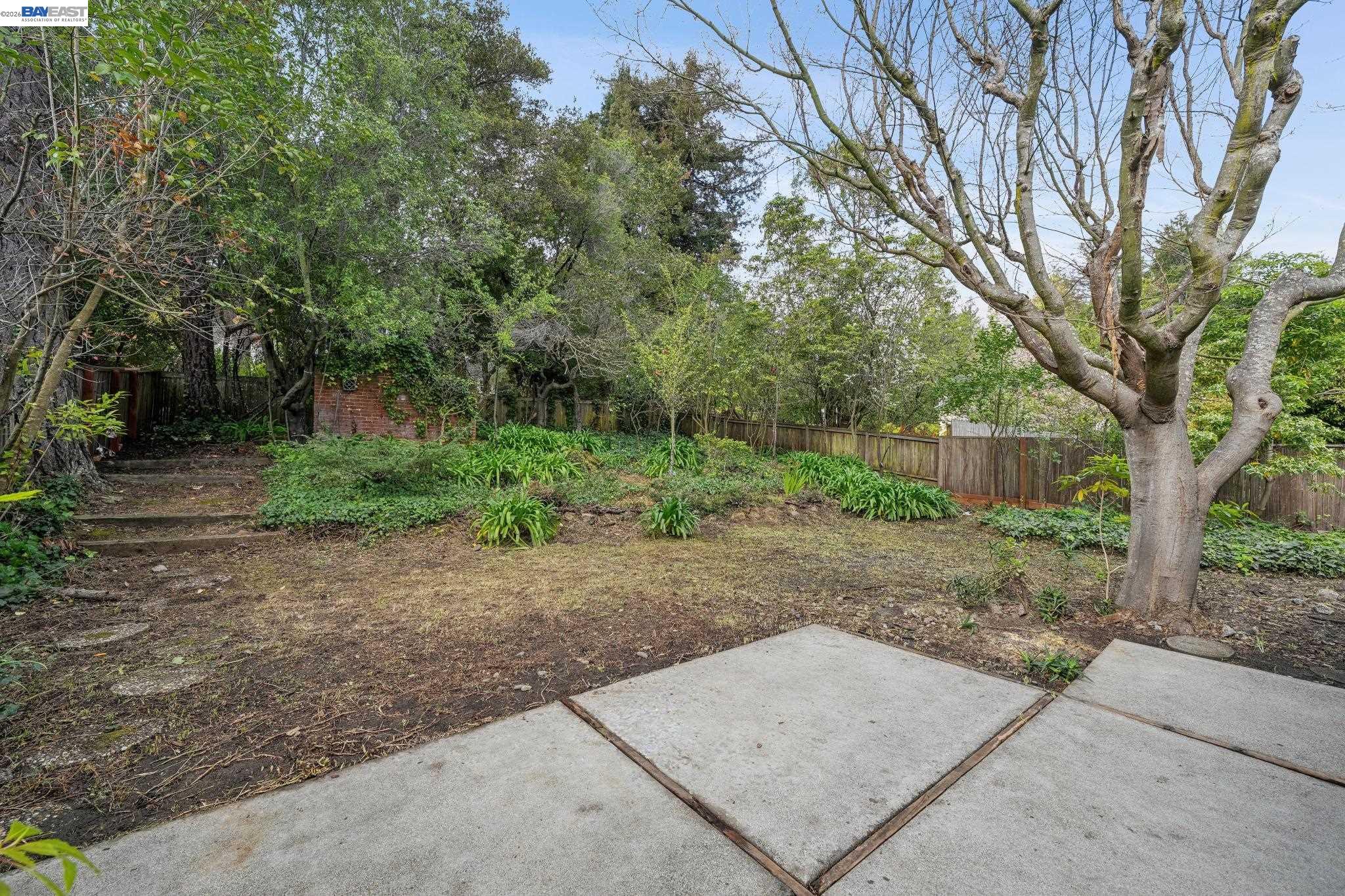 Detail Gallery Image 52 of 60 For 2033 Trafalgar Pl, Oakland,  CA 94611 - 2 Beds | 2 Baths