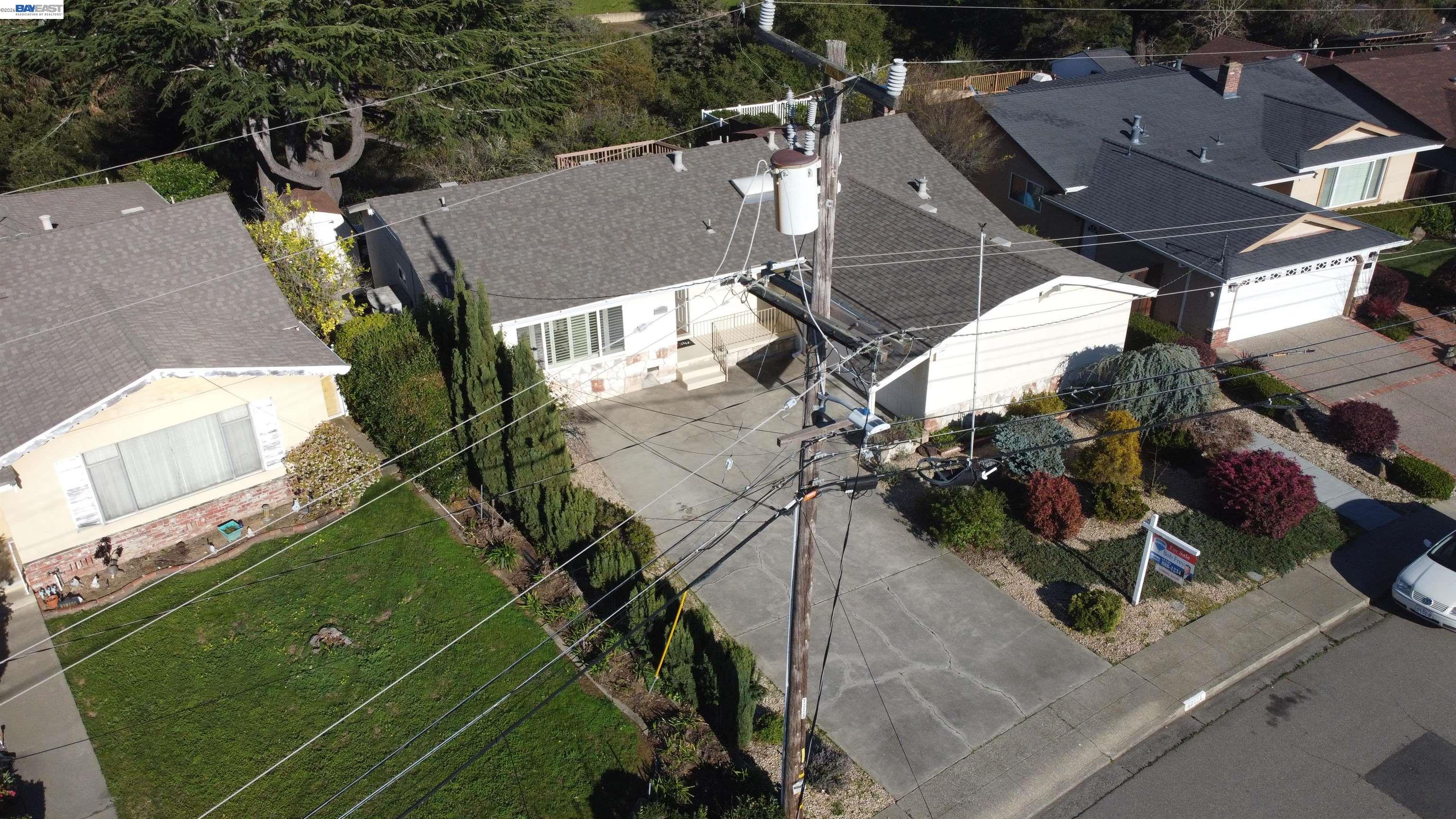 Detail Gallery Image 28 of 36 For 17774 Trenton Dr, Castro Valley,  CA 94546 - 3 Beds | 2 Baths