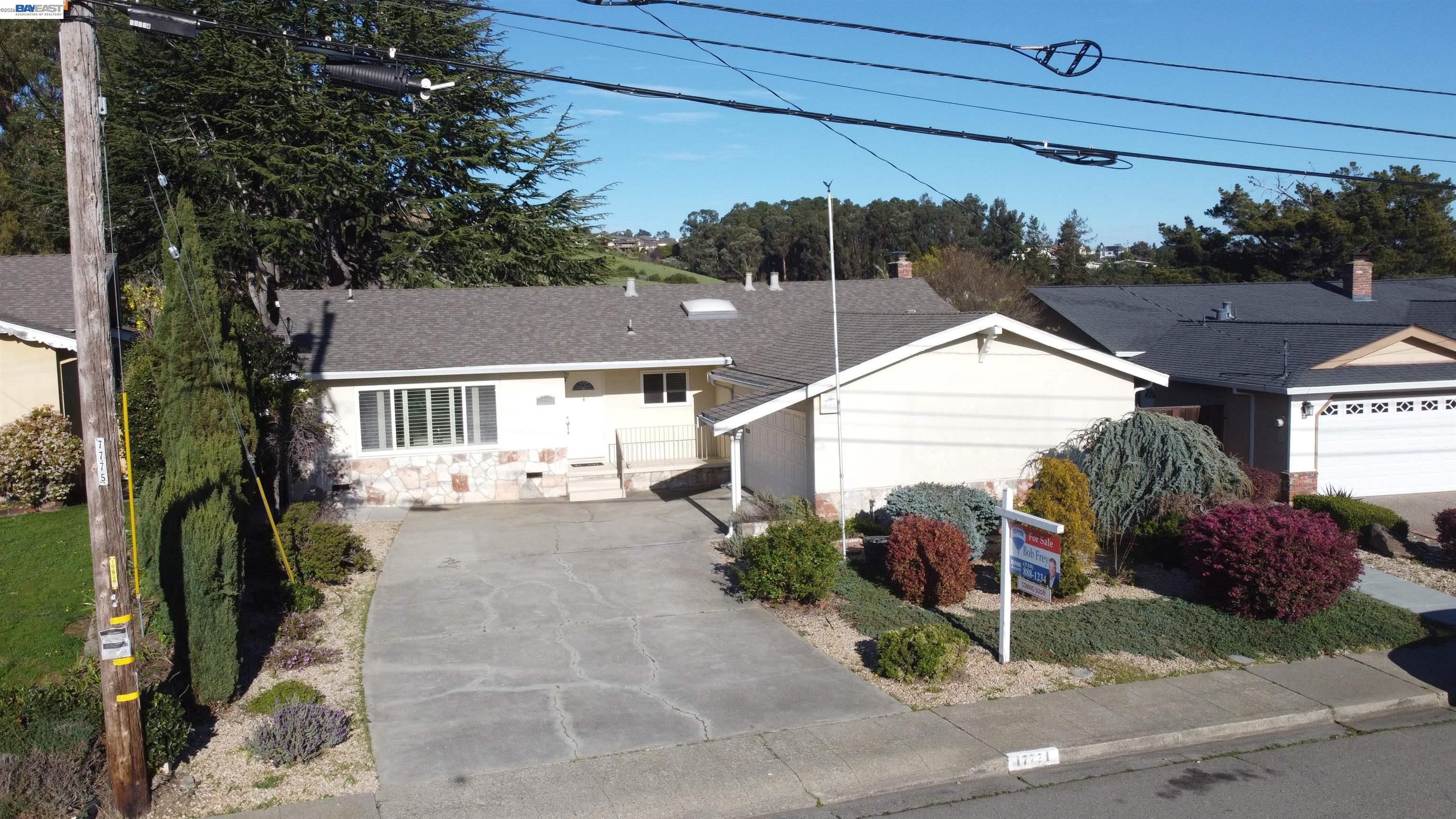 Detail Gallery Image 32 of 36 For 17774 Trenton Dr, Castro Valley,  CA 94546 - 3 Beds | 2 Baths