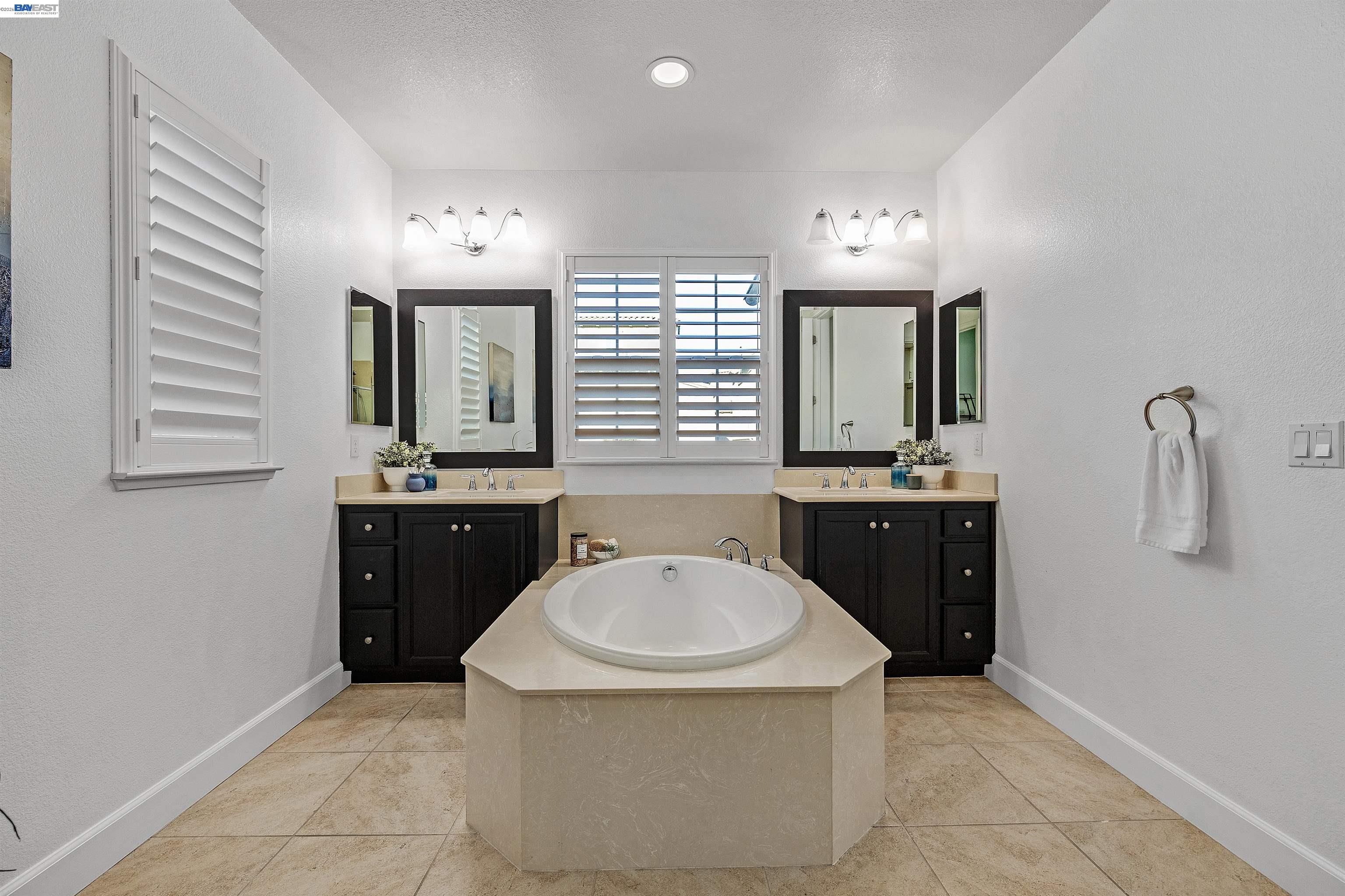 Detail Gallery Image 20 of 40 For 3004 Sonsilla Lane, San Ramon,  CA 94582 - 3 Beds | 2/1 Baths
