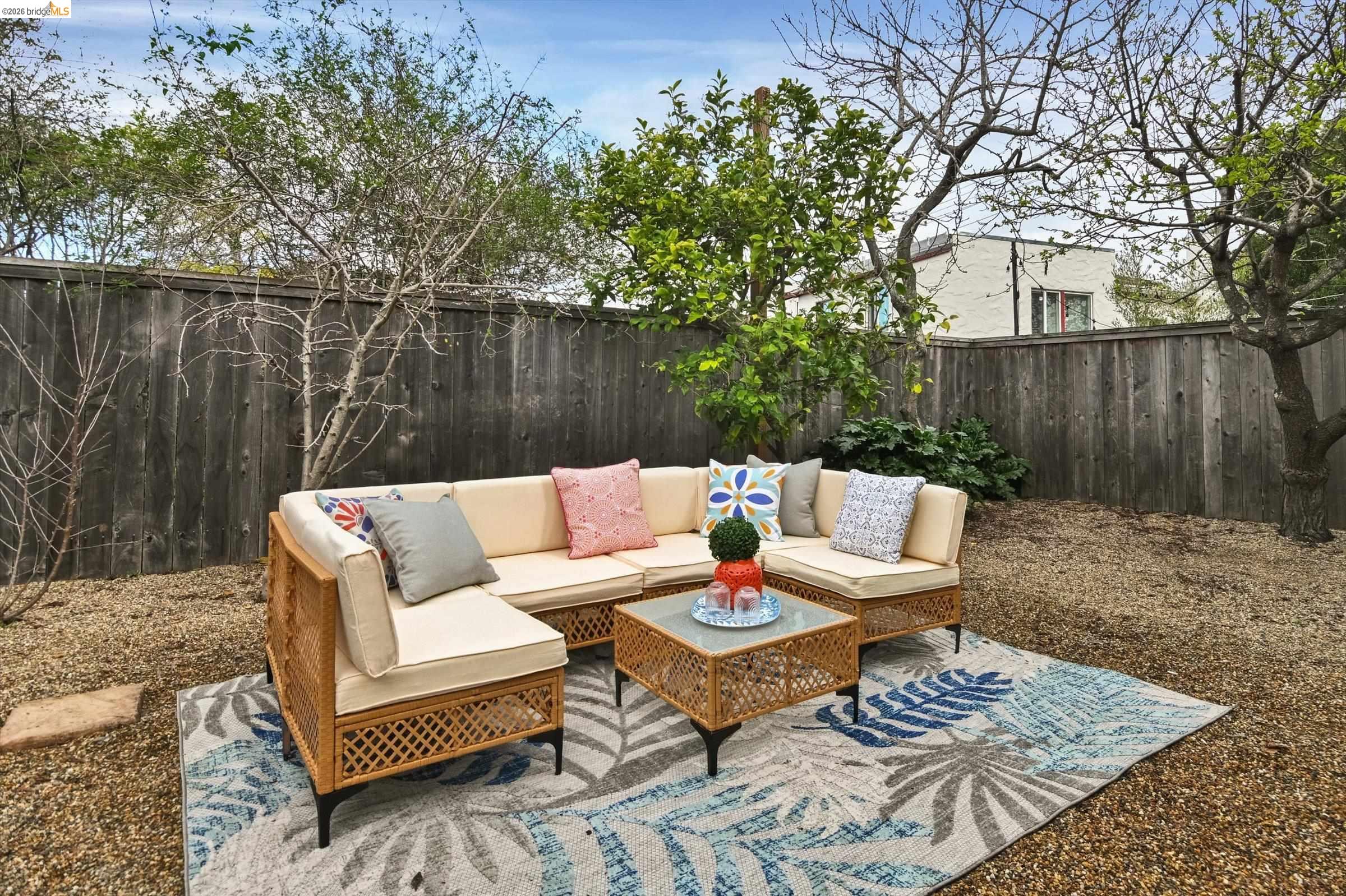 Detail Gallery Image 24 of 28 For 1259 Portland Ave, Albany,  CA 94706 - 3 Beds | 2 Baths