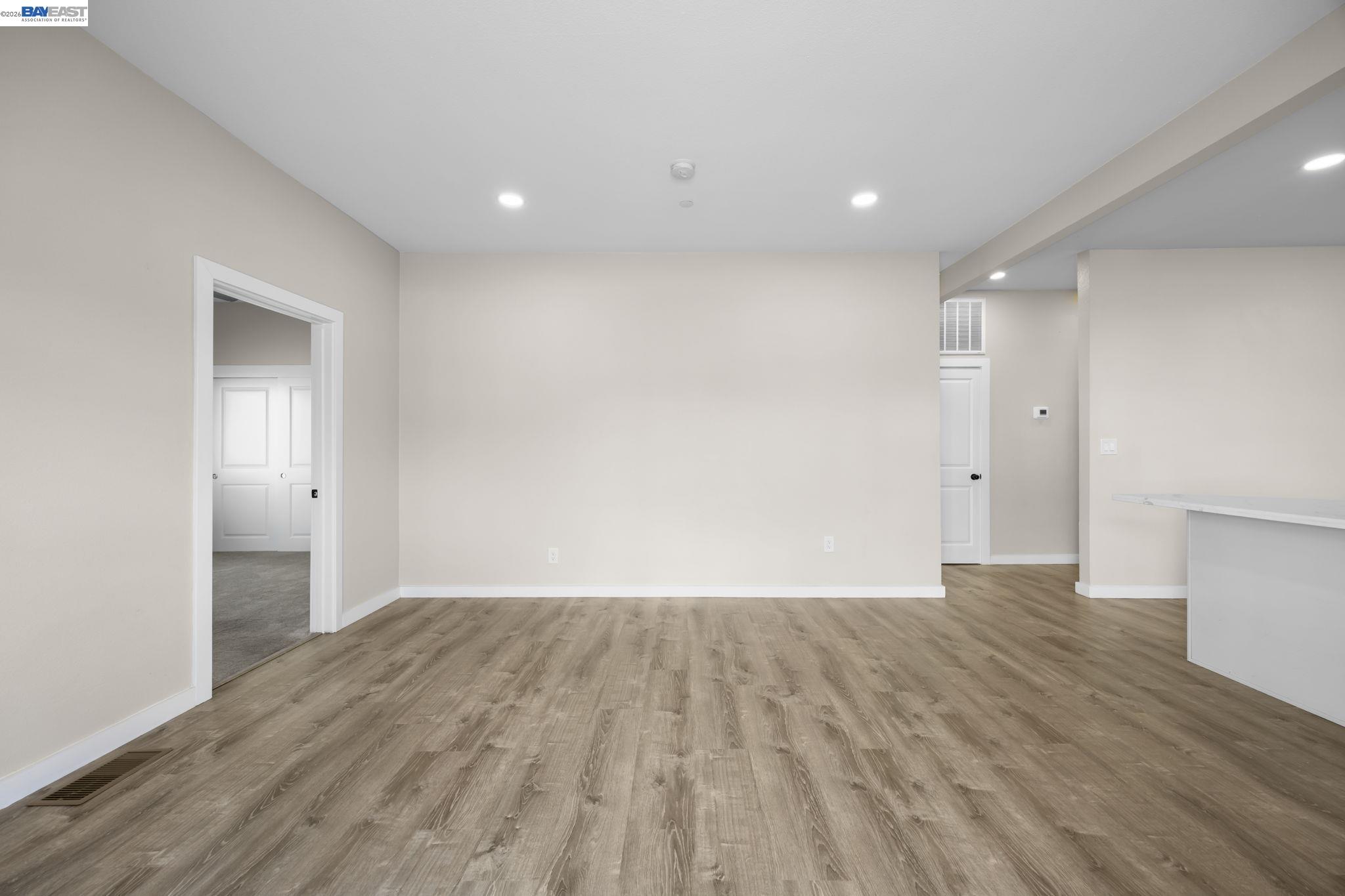 Detail Gallery Image 12 of 43 For 47 N 2nd, Rio Vista,  CA 94571 - 8 Beds | 4 Baths