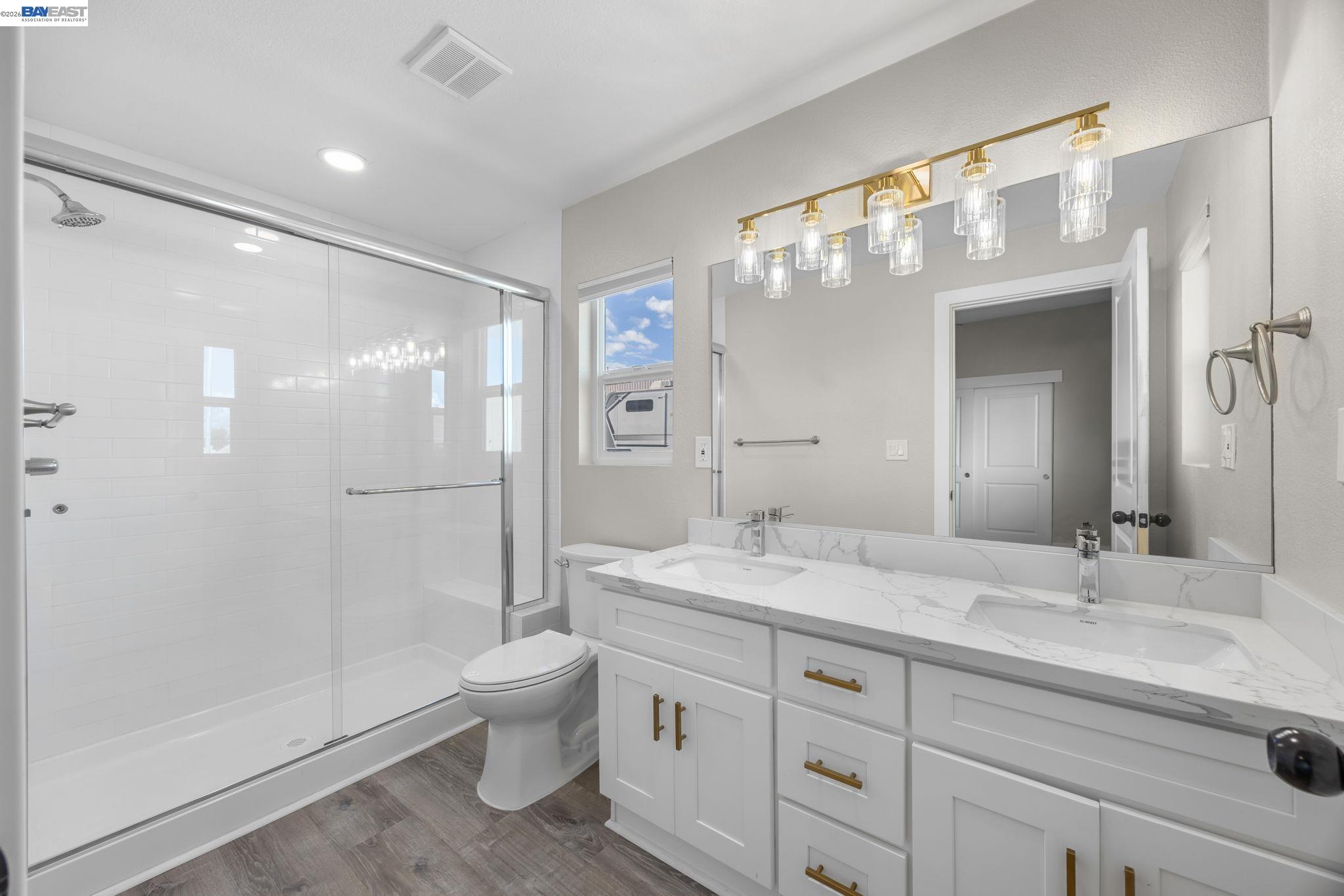 Detail Gallery Image 14 of 43 For 47 N 2nd, Rio Vista,  CA 94571 - 8 Beds | 4 Baths