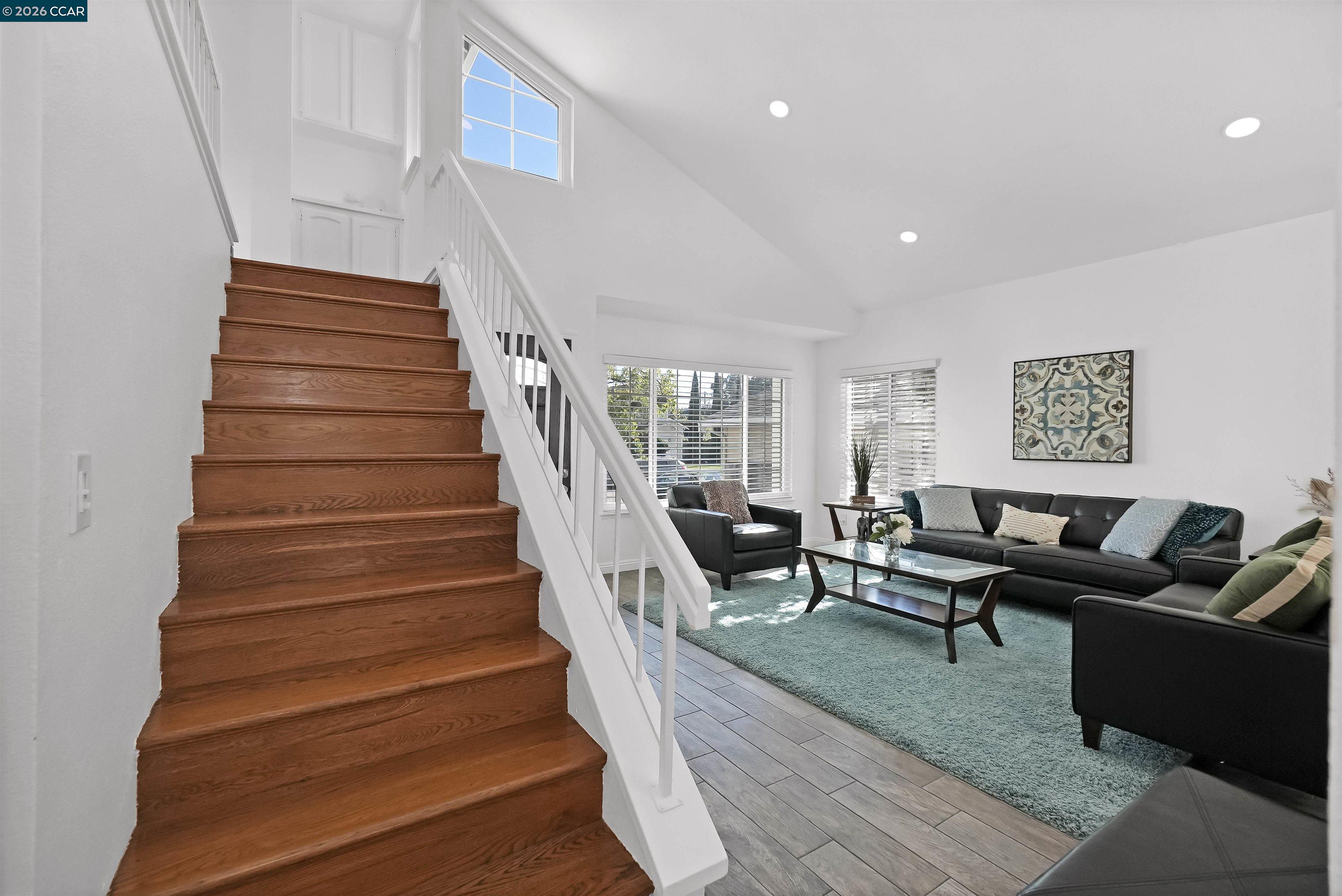 Detail Gallery Image 29 of 59 For 162 Woodfield, Hercules,  CA 94547 - 5 Beds | 3 Baths