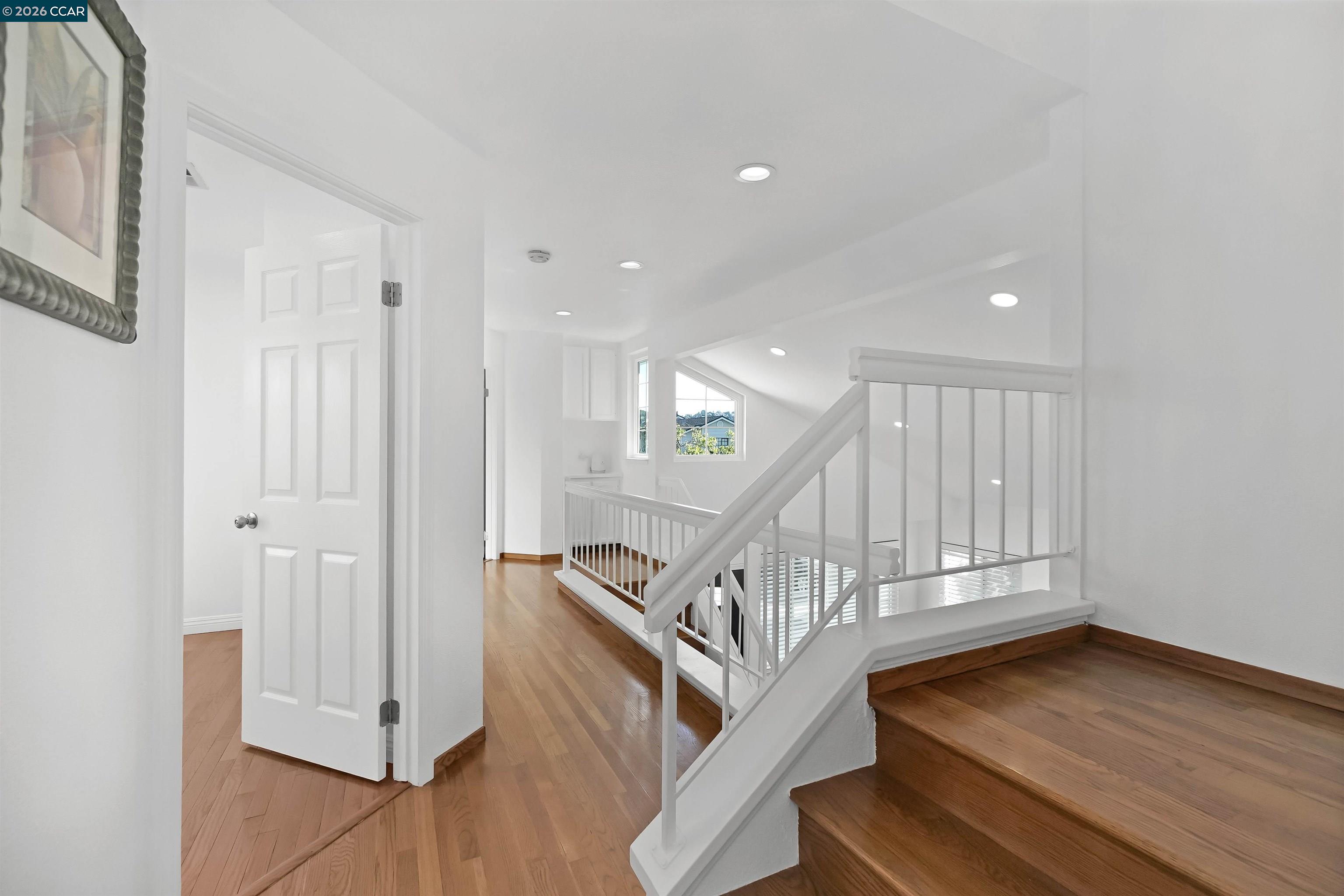 Detail Gallery Image 39 of 59 For 162 Woodfield, Hercules,  CA 94547 - 5 Beds | 3 Baths