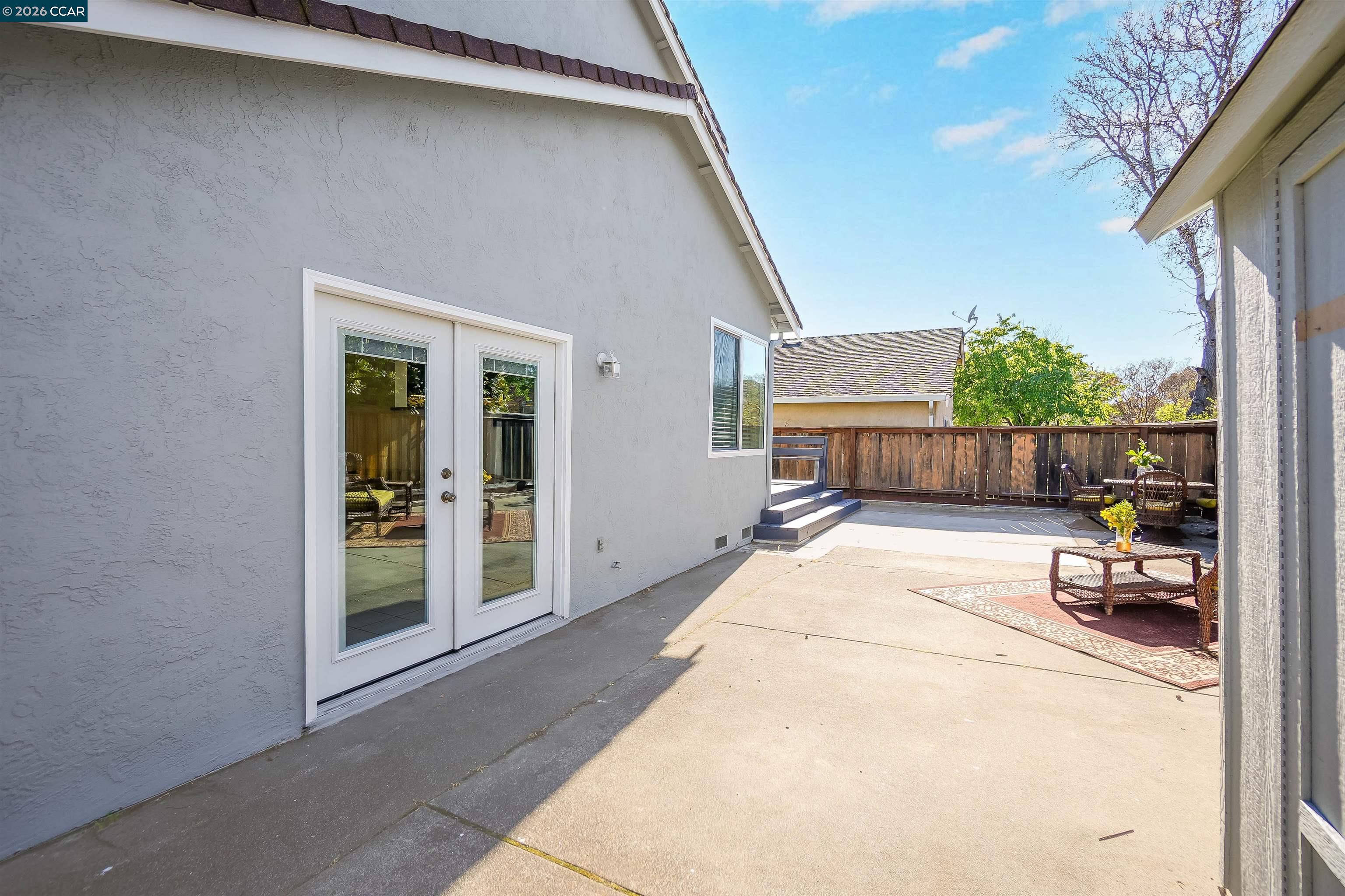 Detail Gallery Image 44 of 59 For 162 Woodfield, Hercules,  CA 94547 - 5 Beds | 3 Baths