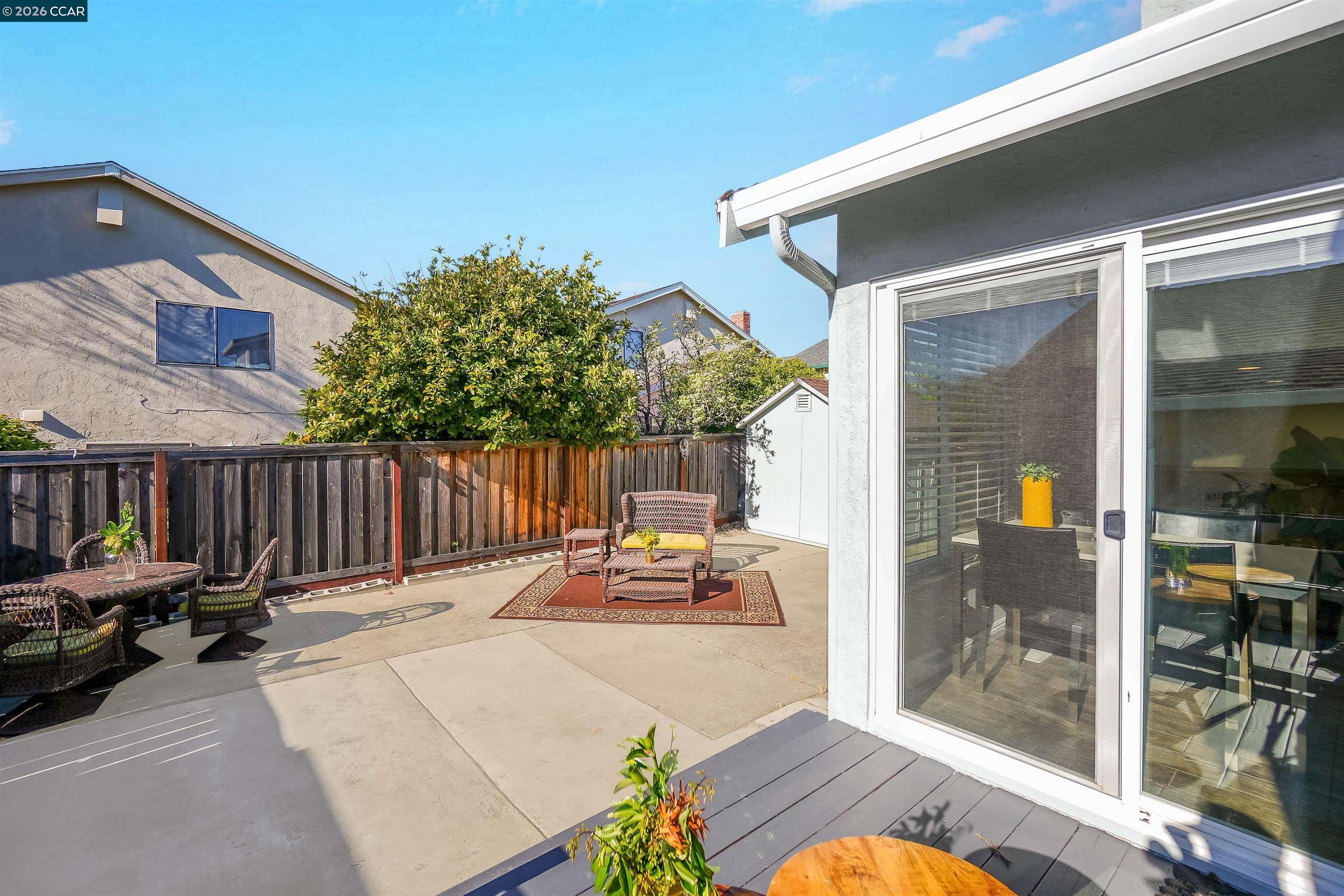 Detail Gallery Image 47 of 59 For 162 Woodfield, Hercules,  CA 94547 - 5 Beds | 3 Baths