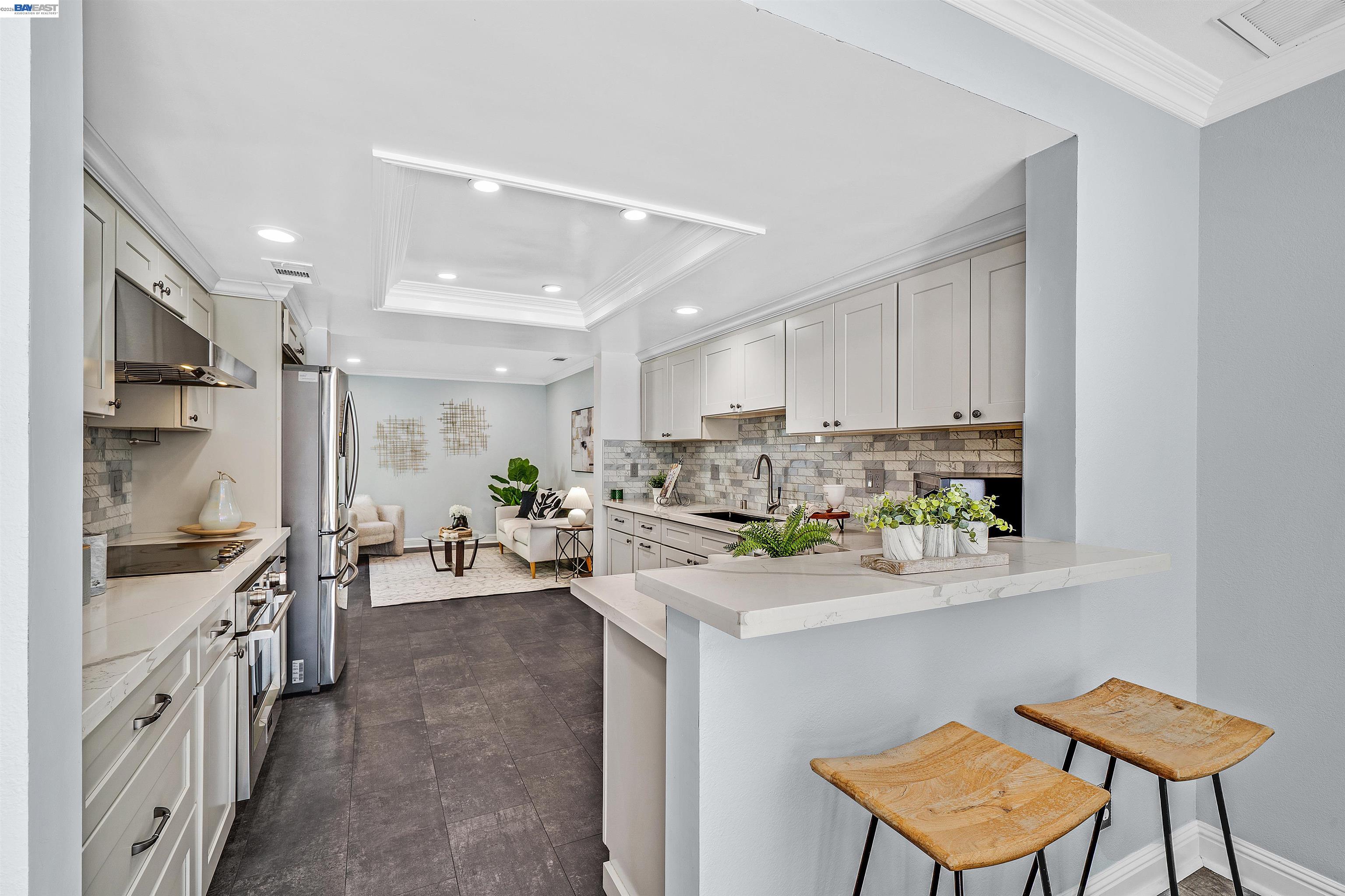 Detail Gallery Image 13 of 52 For 7332 Stonedale Dr, Pleasanton,  CA 94588 - 3 Beds | 2/1 Baths