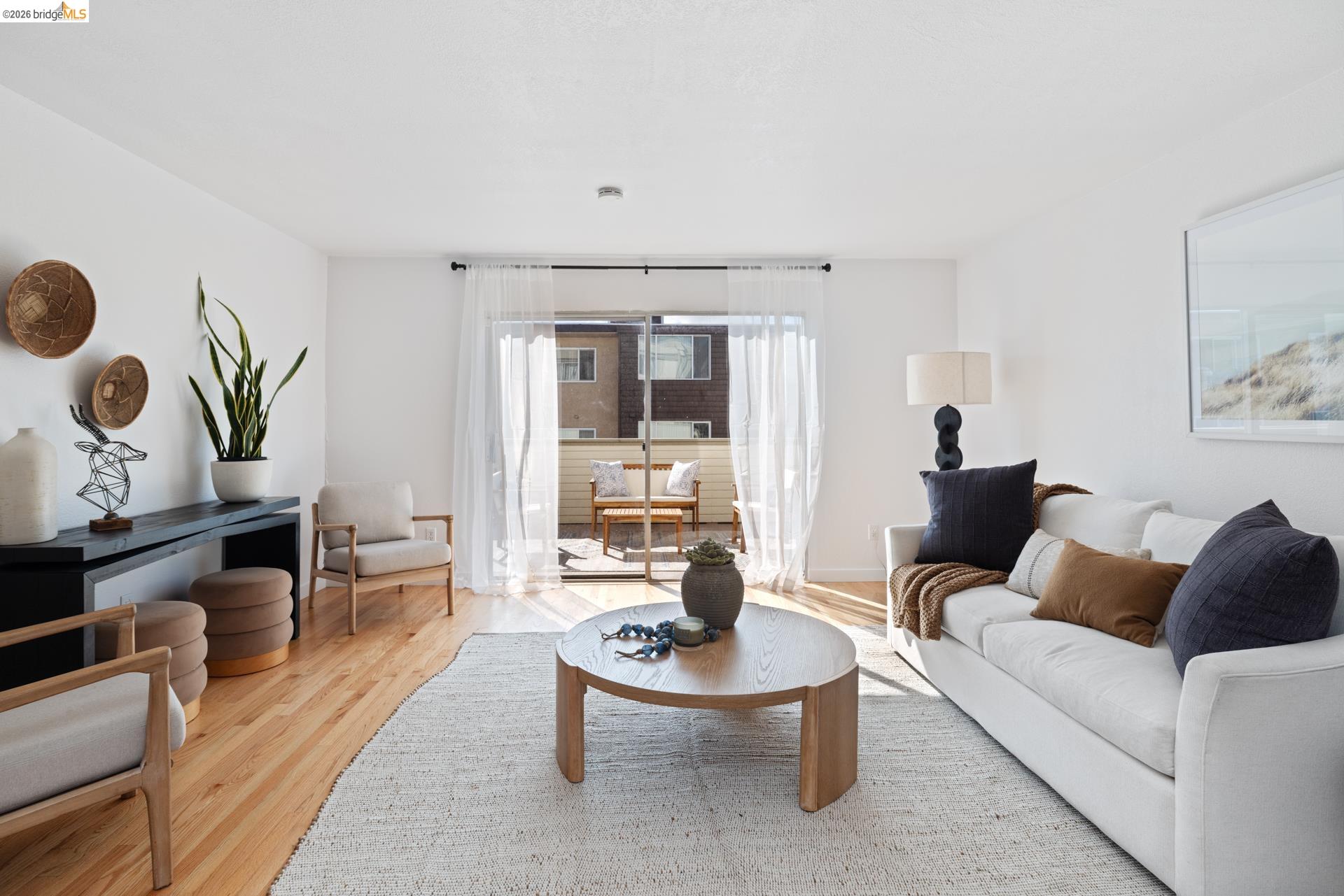 Photo #1: 41125885 Listing: Photo #1