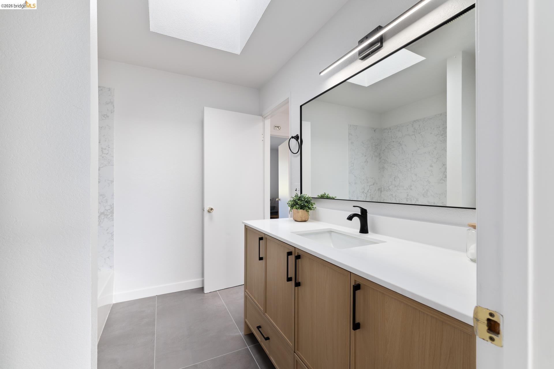 Photo #16: 41125885 Listing: Photo #16