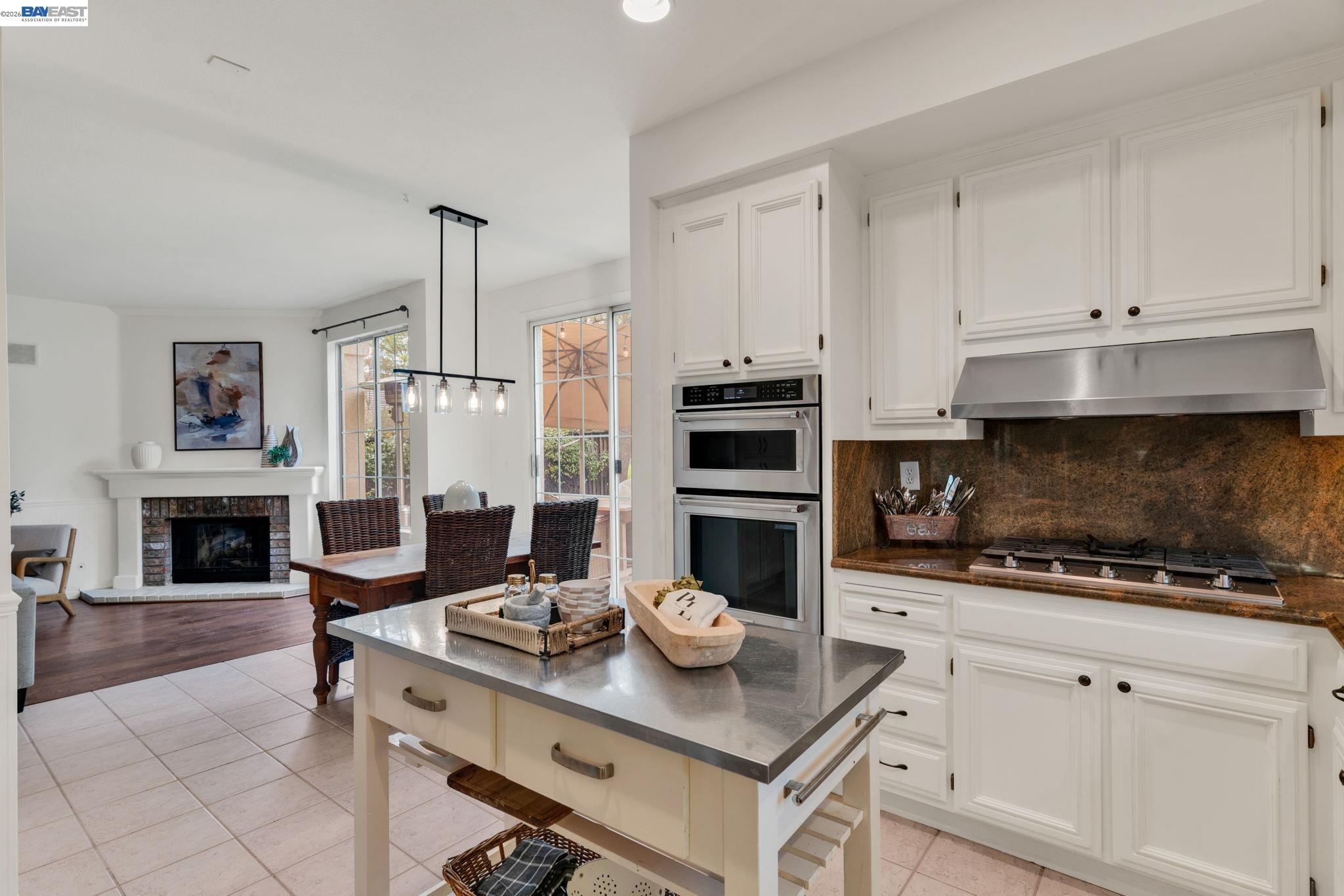 Detail Gallery Image 19 of 52 For 690 Glasgow Cir, Danville,  CA 94526 - 4 Beds | 2/1 Baths